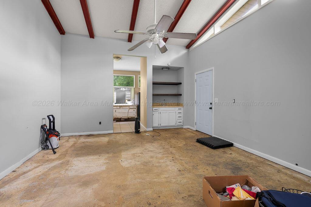 541 CURRY Hwy