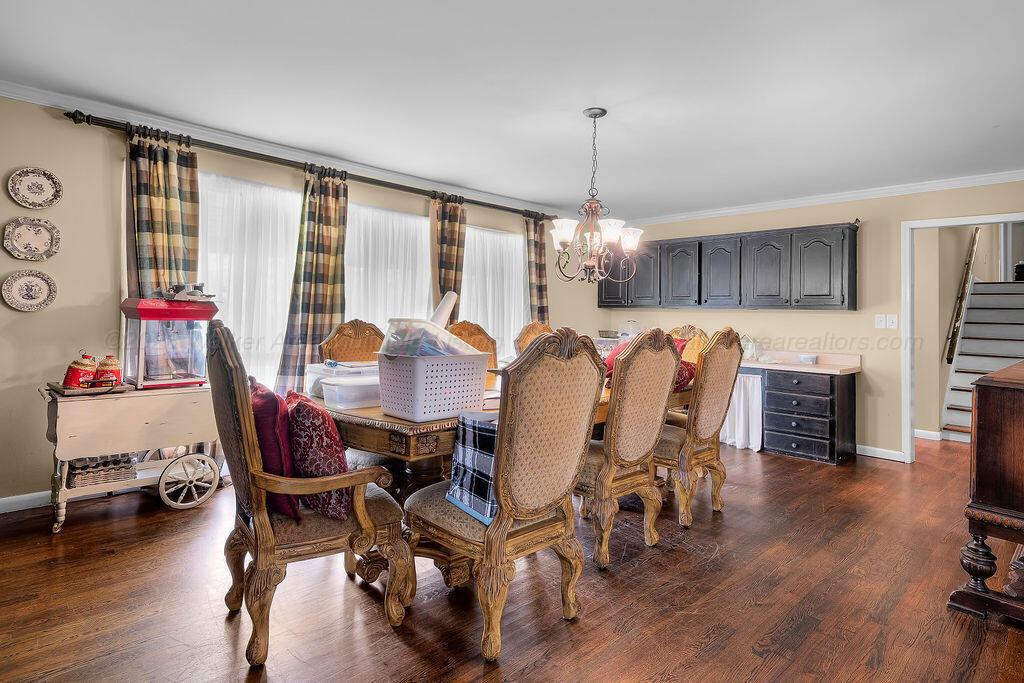 541 CURRY Hwy