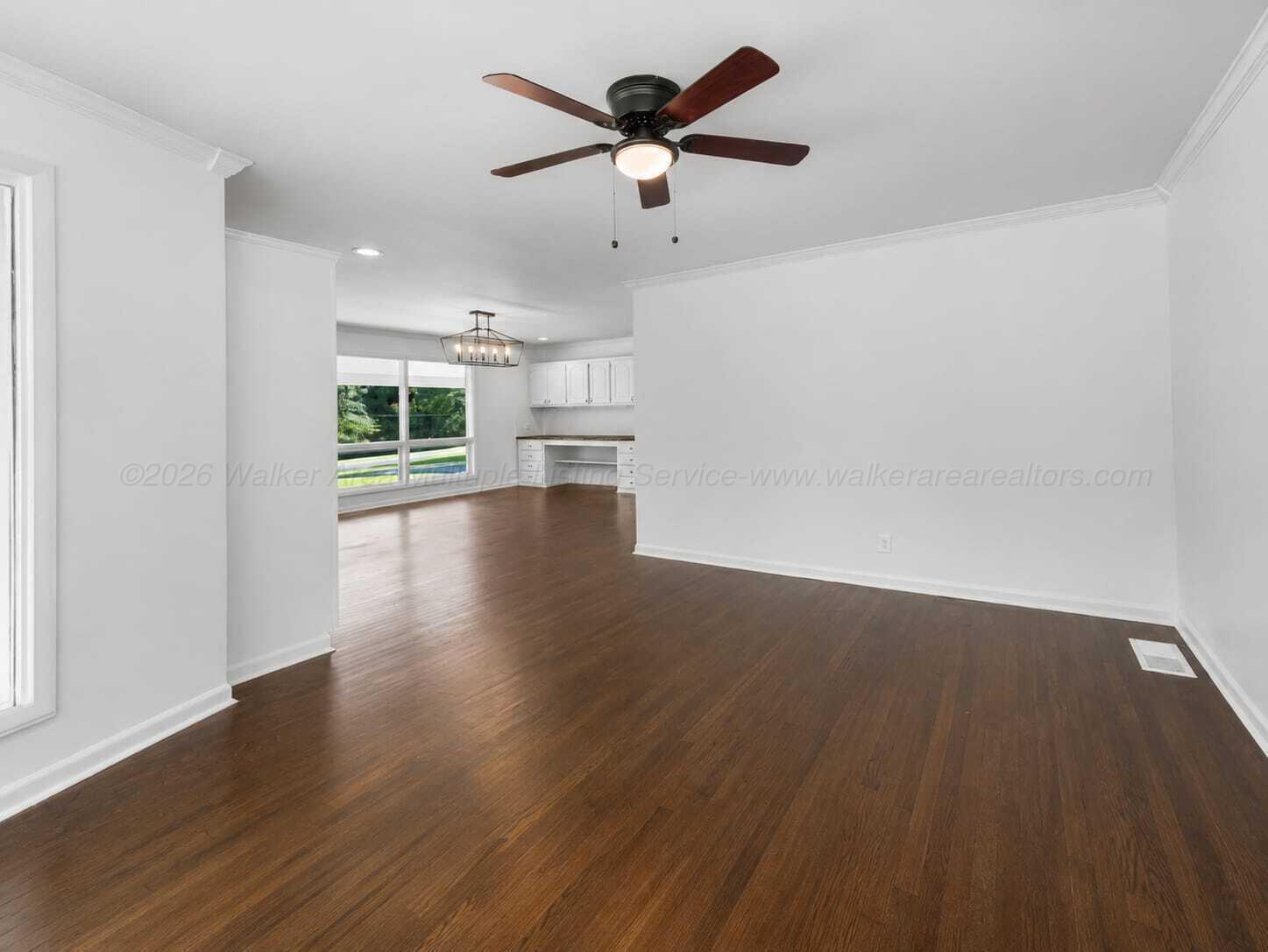 541 CURRY Hwy