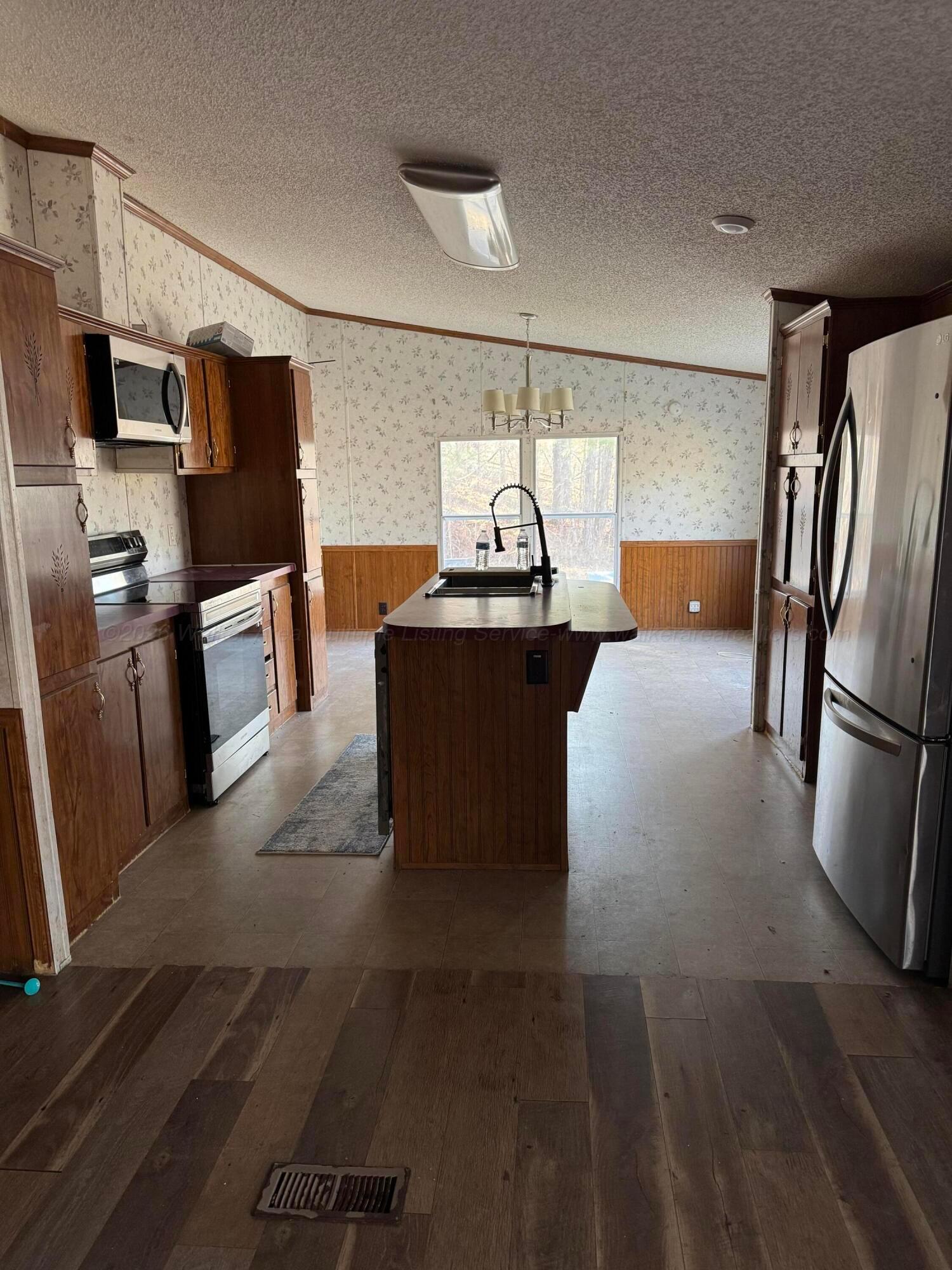 236 GULF CREST Rd