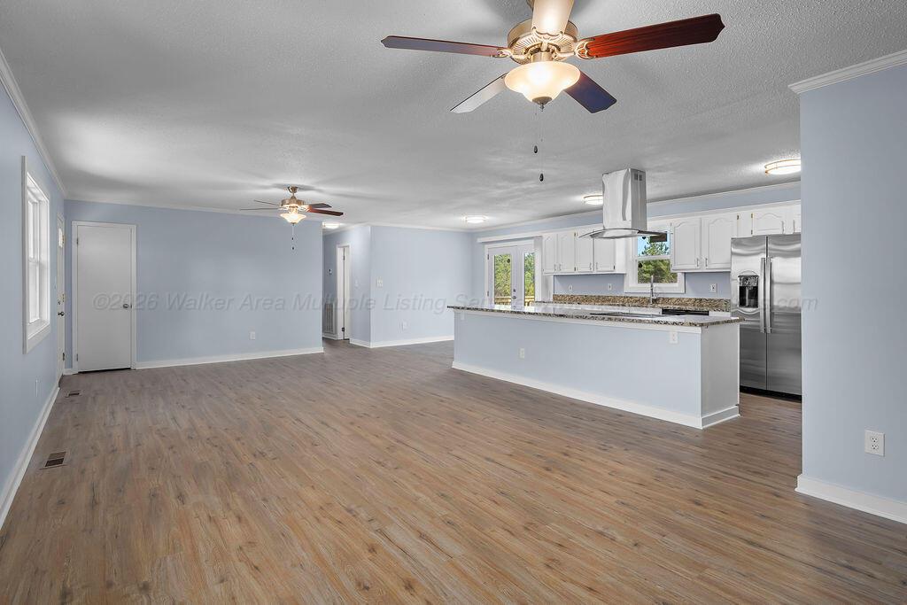 4552 FALL CITY Rd