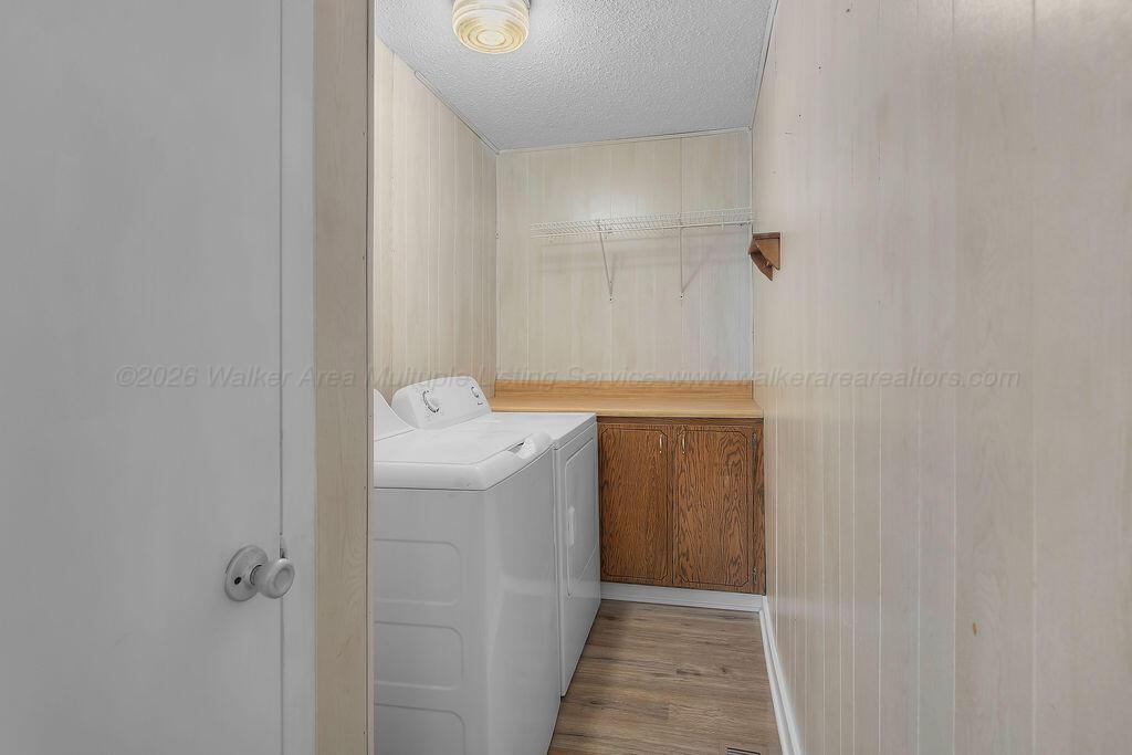 4552 FALL CITY Rd