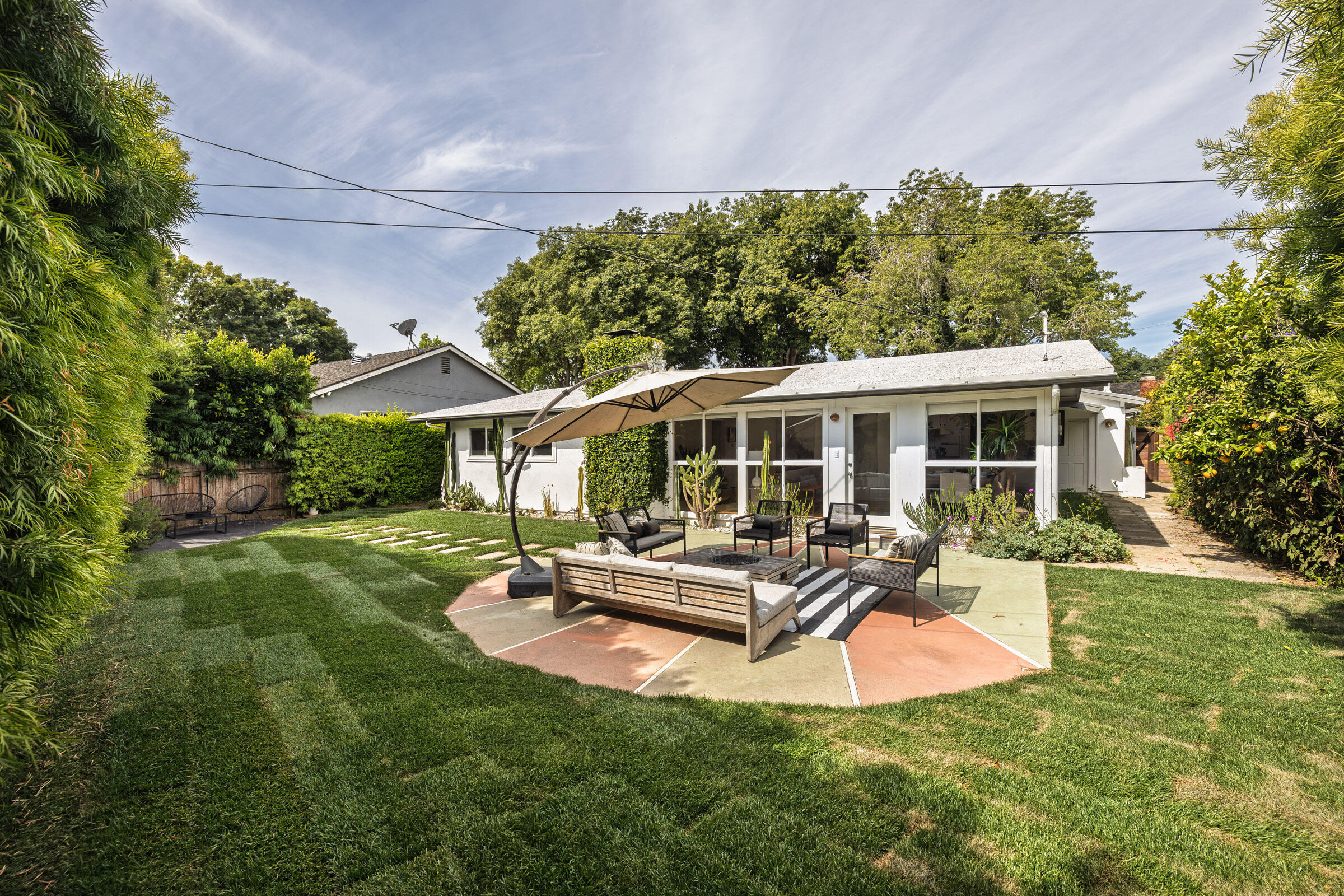 864 Arbol Verde Street