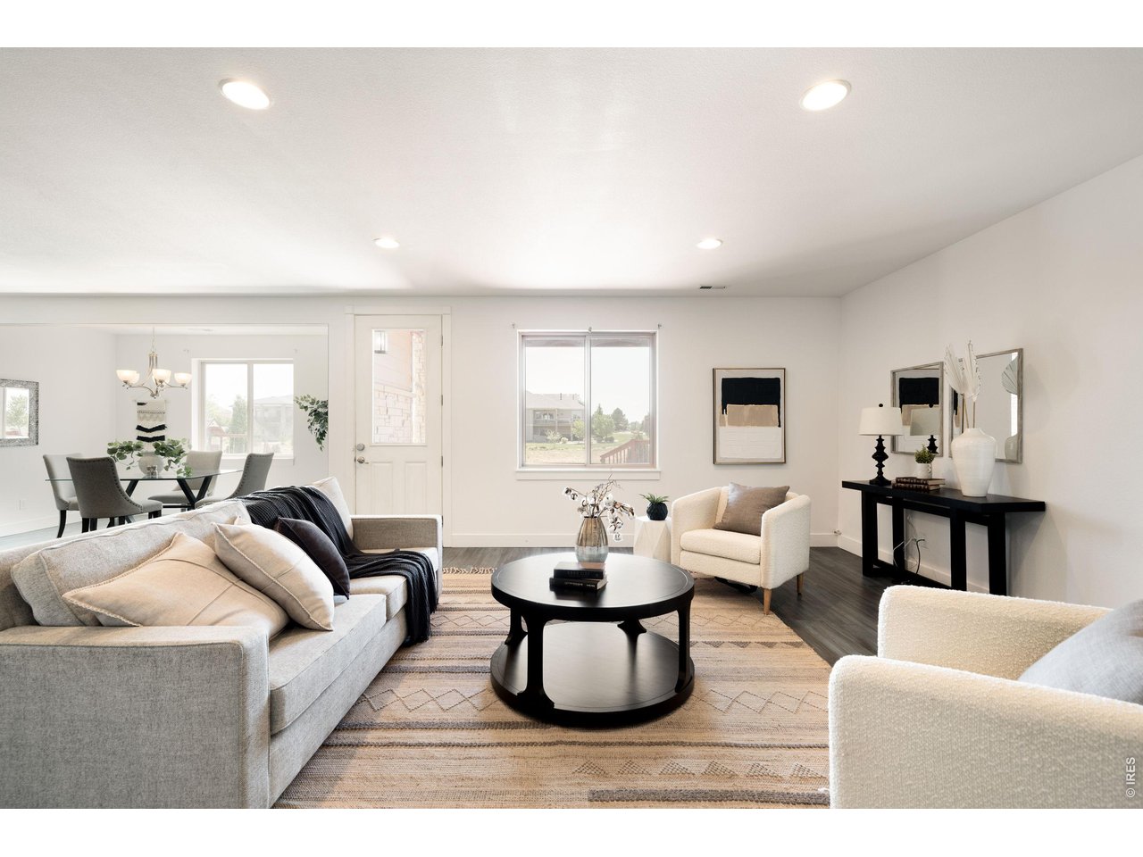 304 Duesenberg Ln