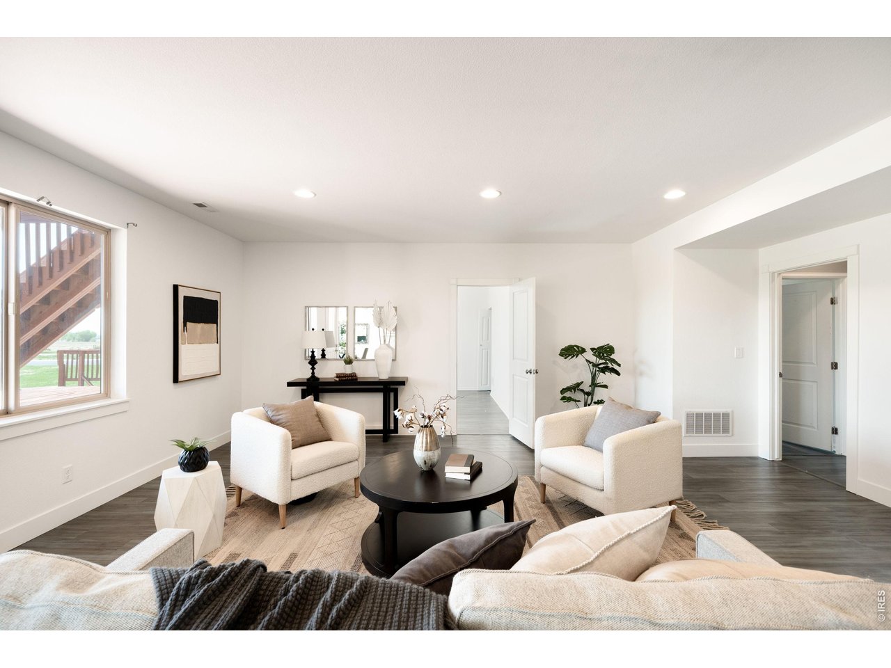 304 Duesenberg Ln