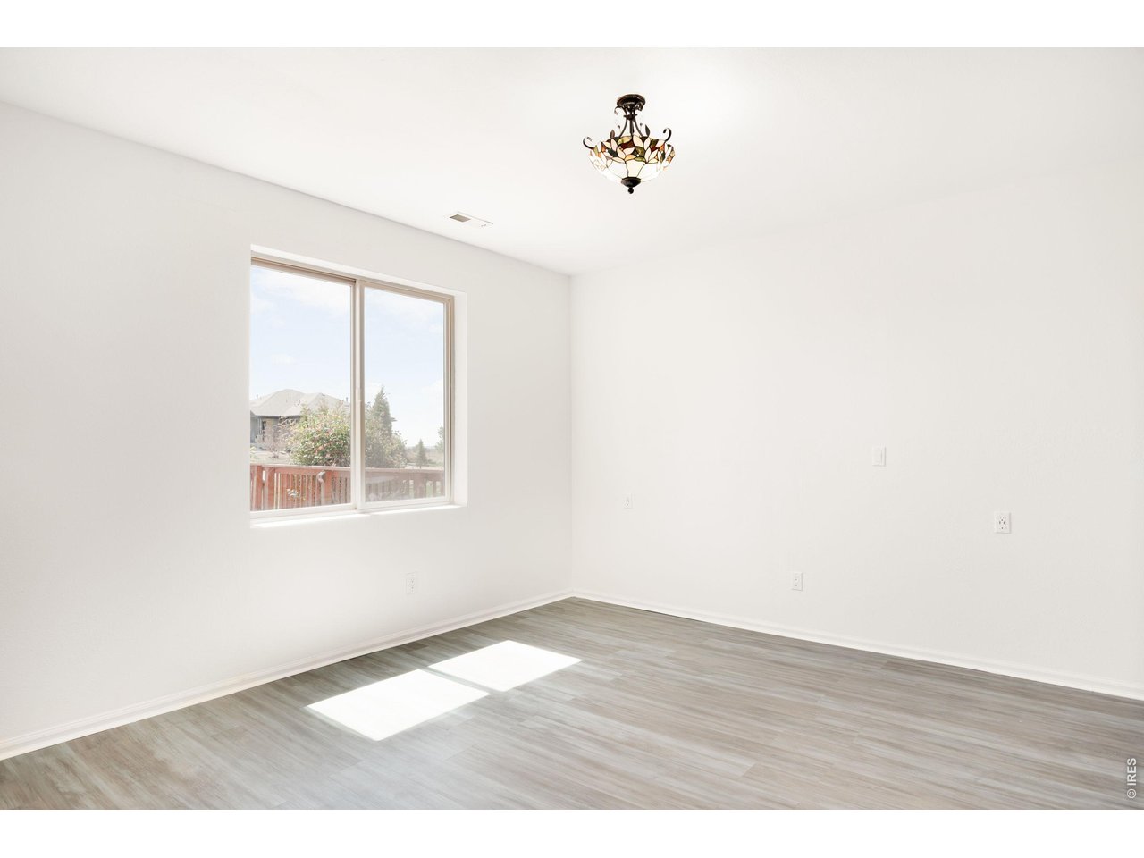 304 Duesenberg Ln
