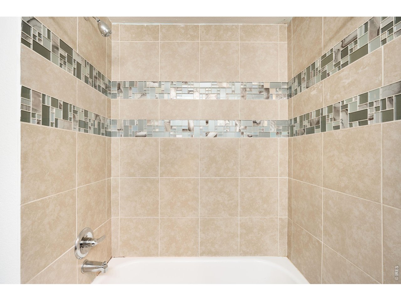 304 Duesenberg Ln