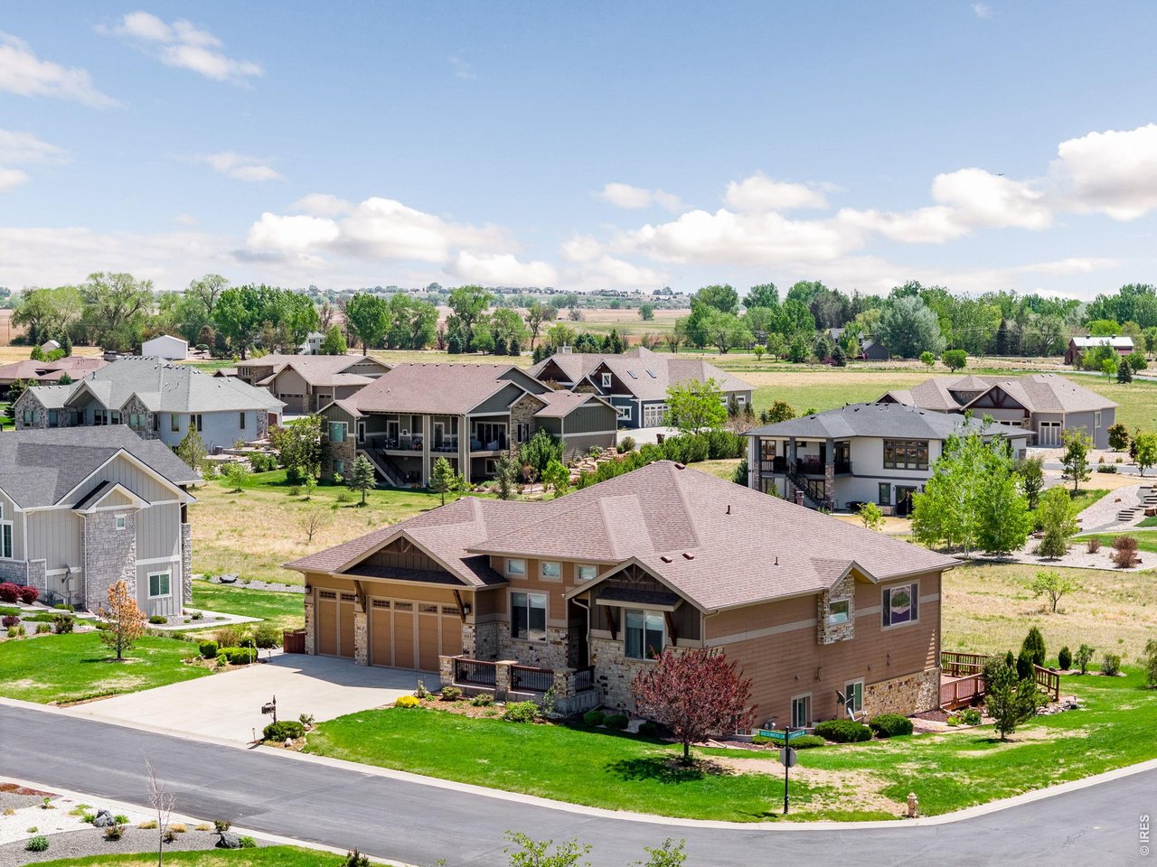 304 Duesenberg Ln