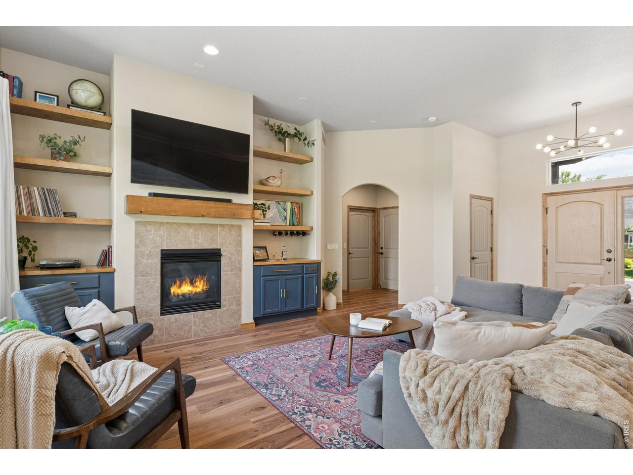 4746 Brenton Dr