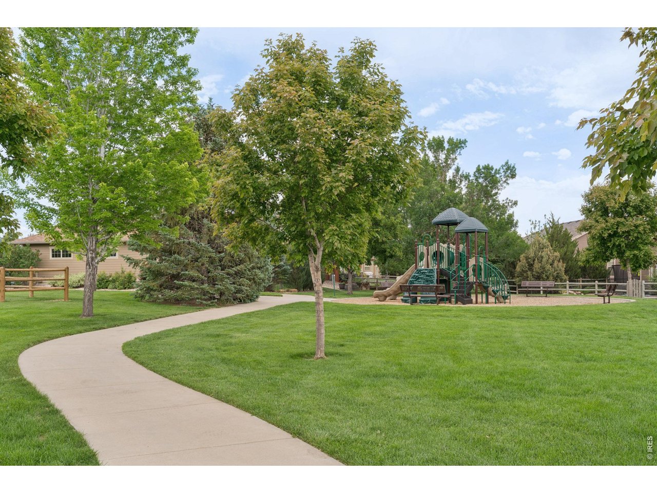 4746 Brenton Dr