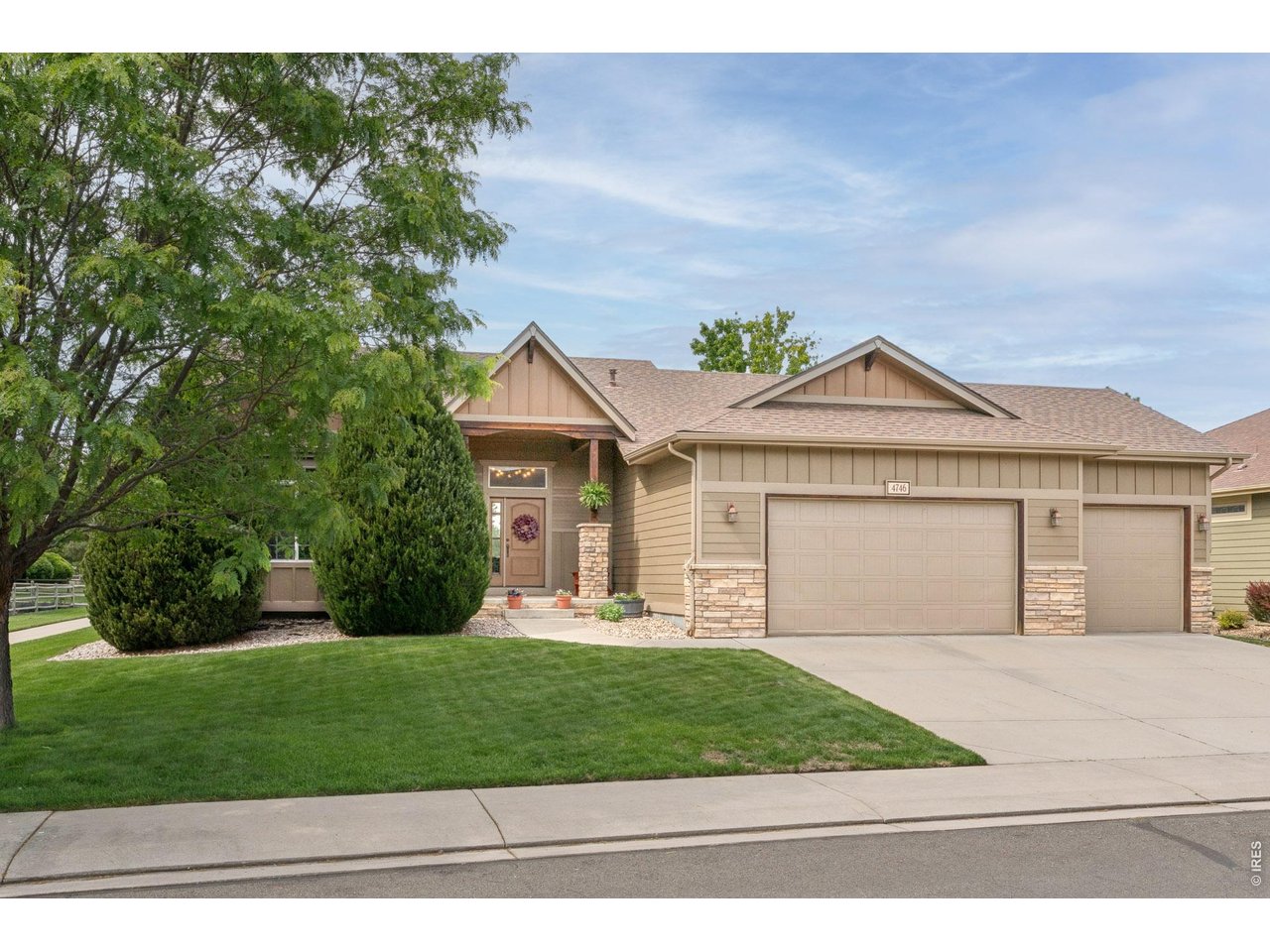 4746 Brenton Dr