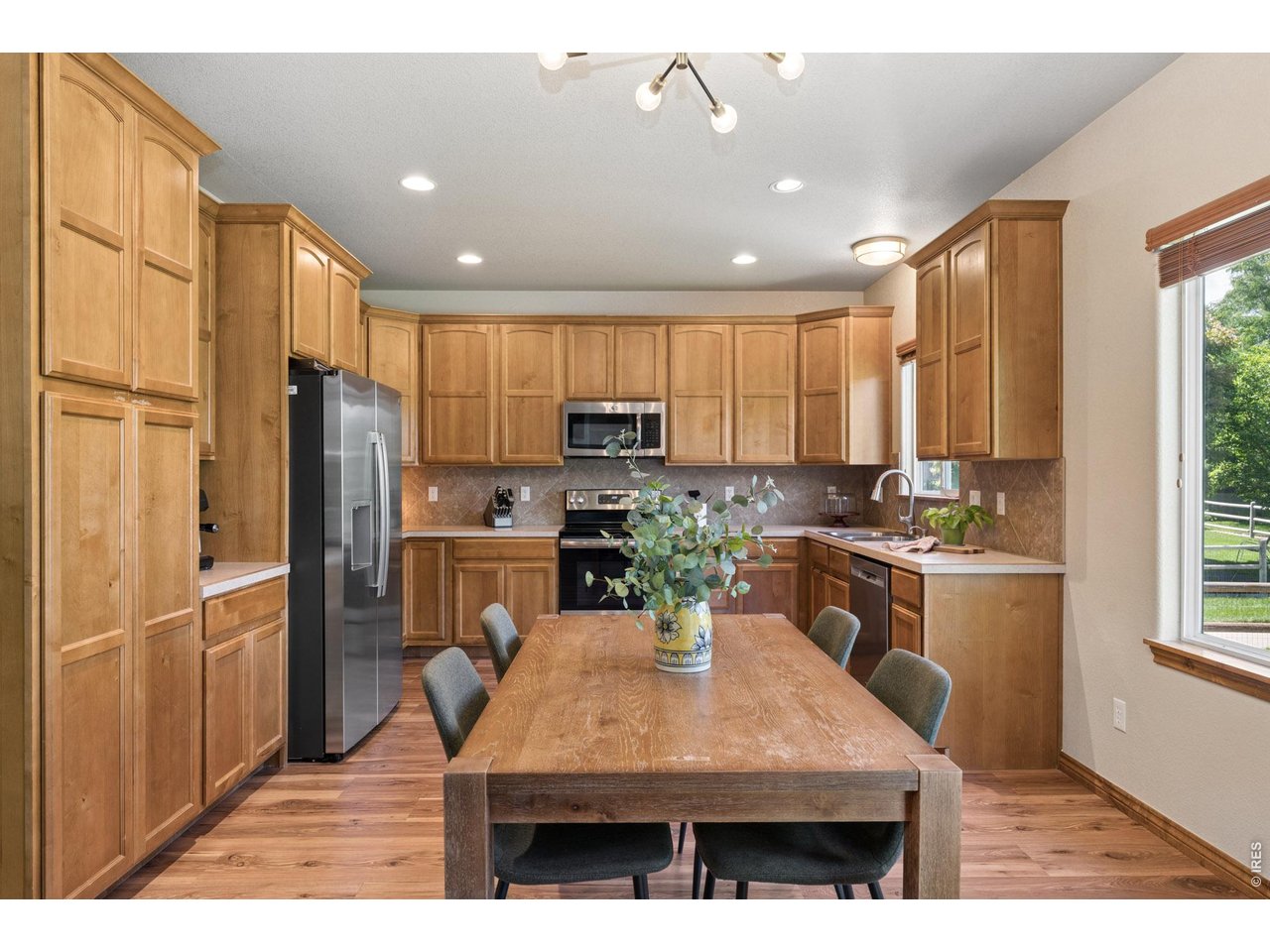 4746 Brenton Dr