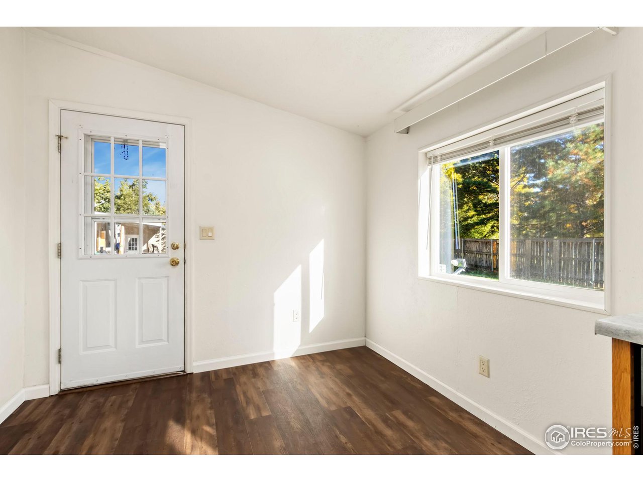 2211 W Mulberry St 220