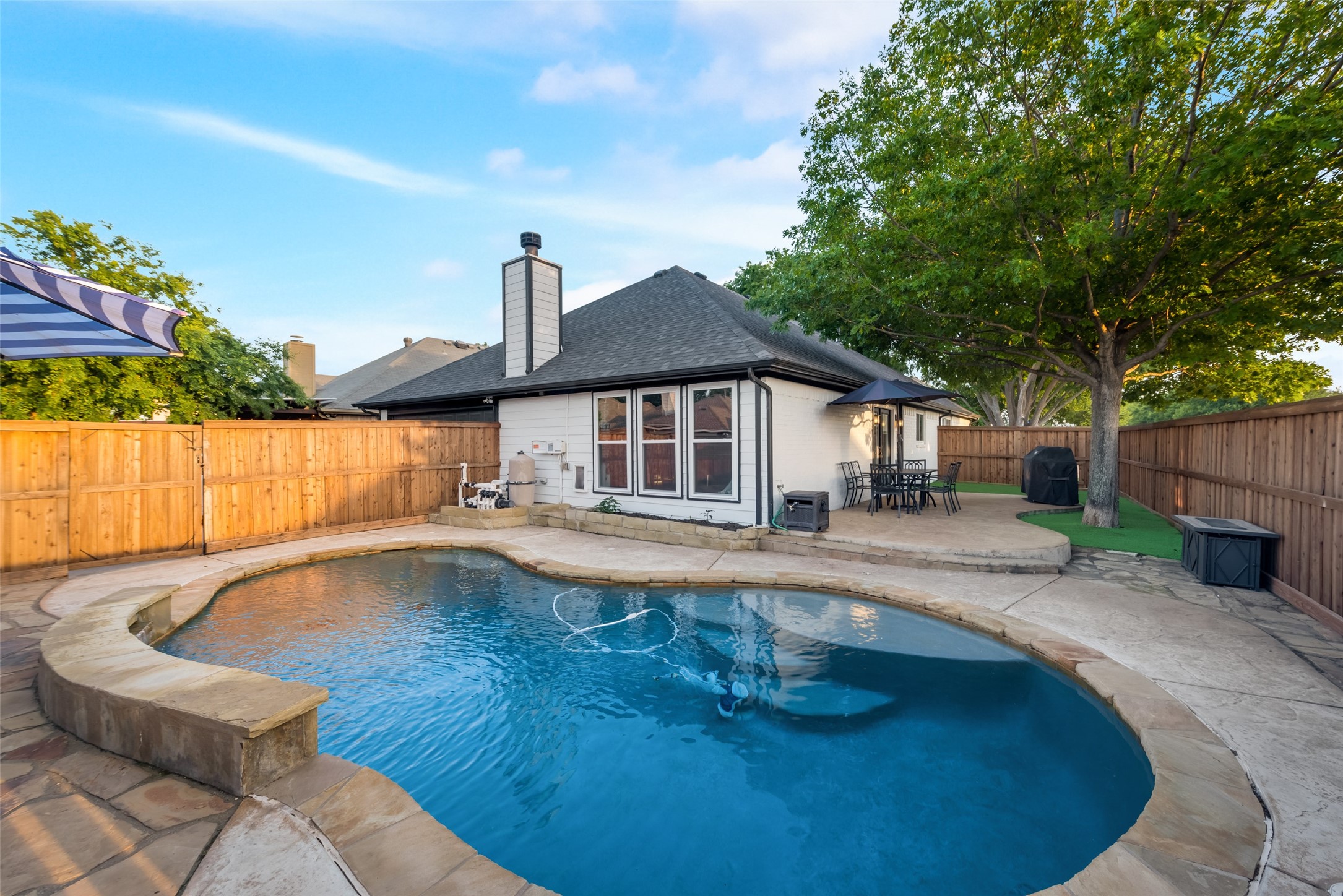 5500 Buckskin Drive