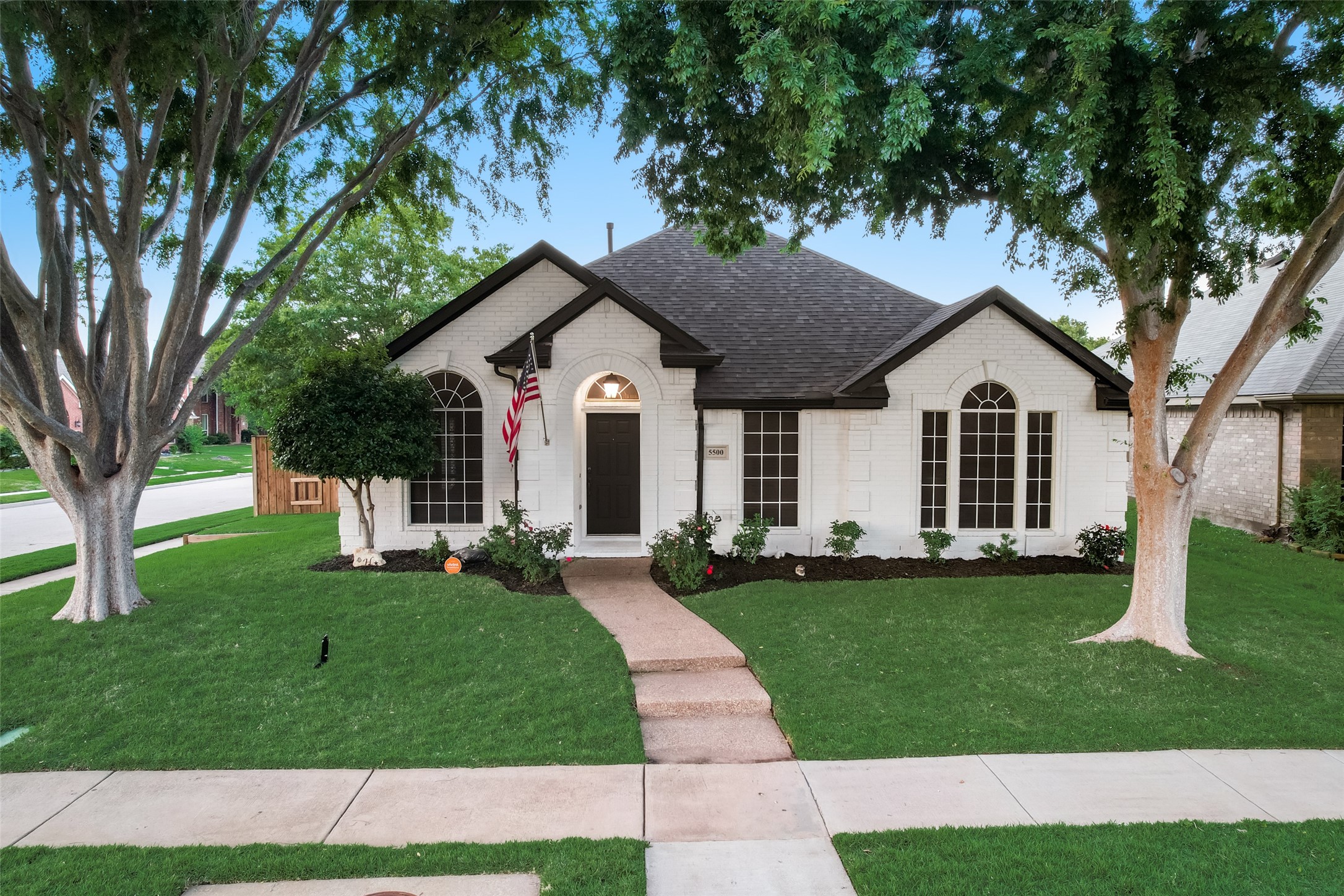 5500 Buckskin Drive