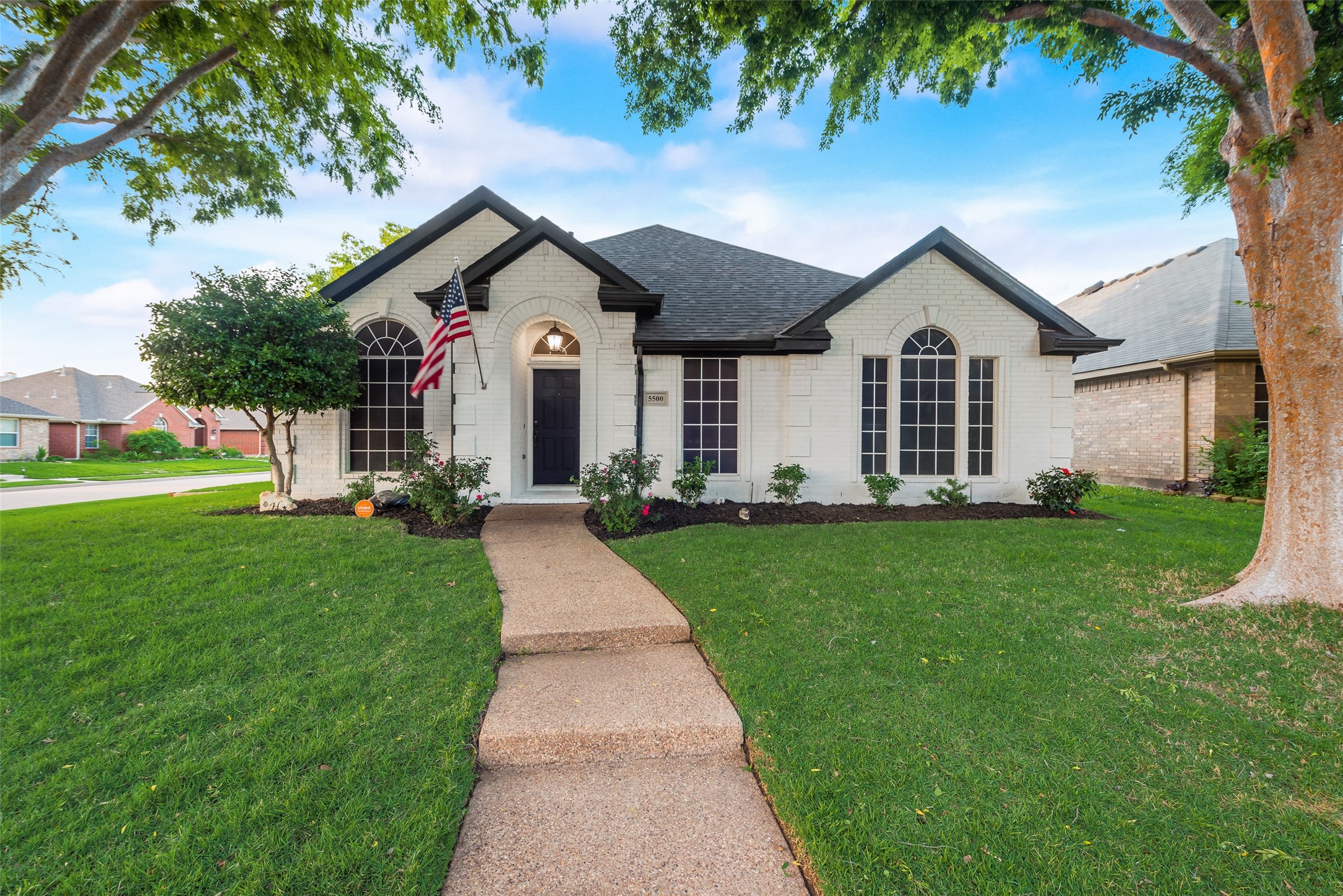 5500 Buckskin Drive