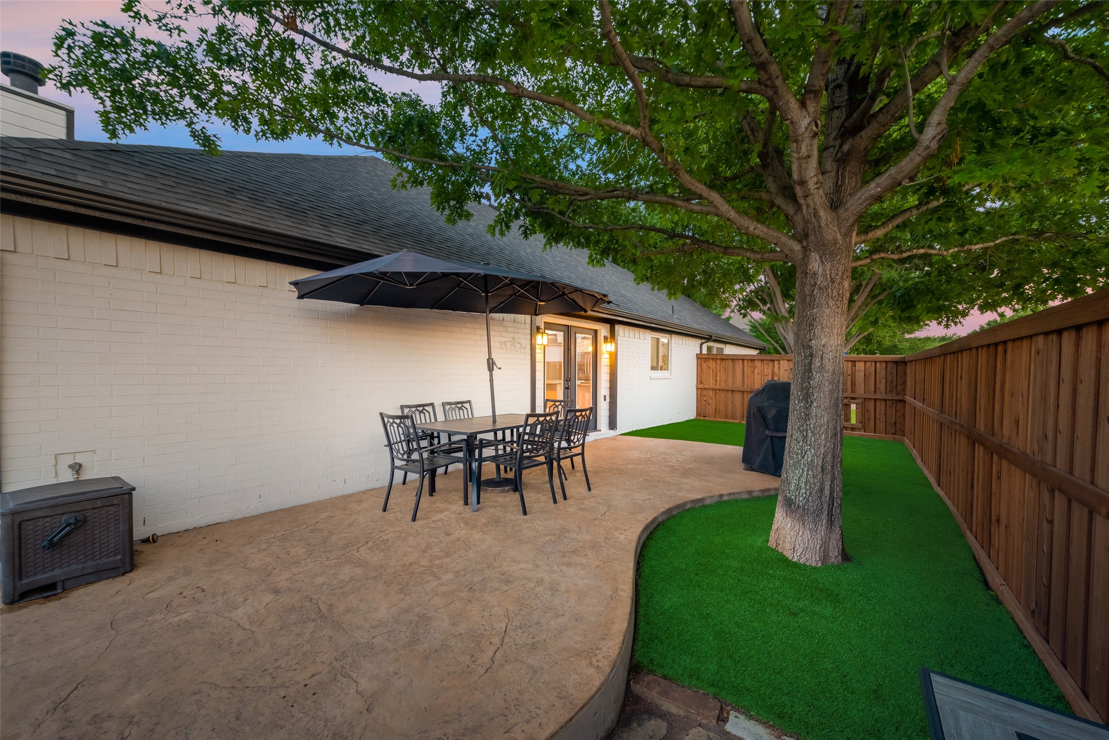 5500 Buckskin Drive