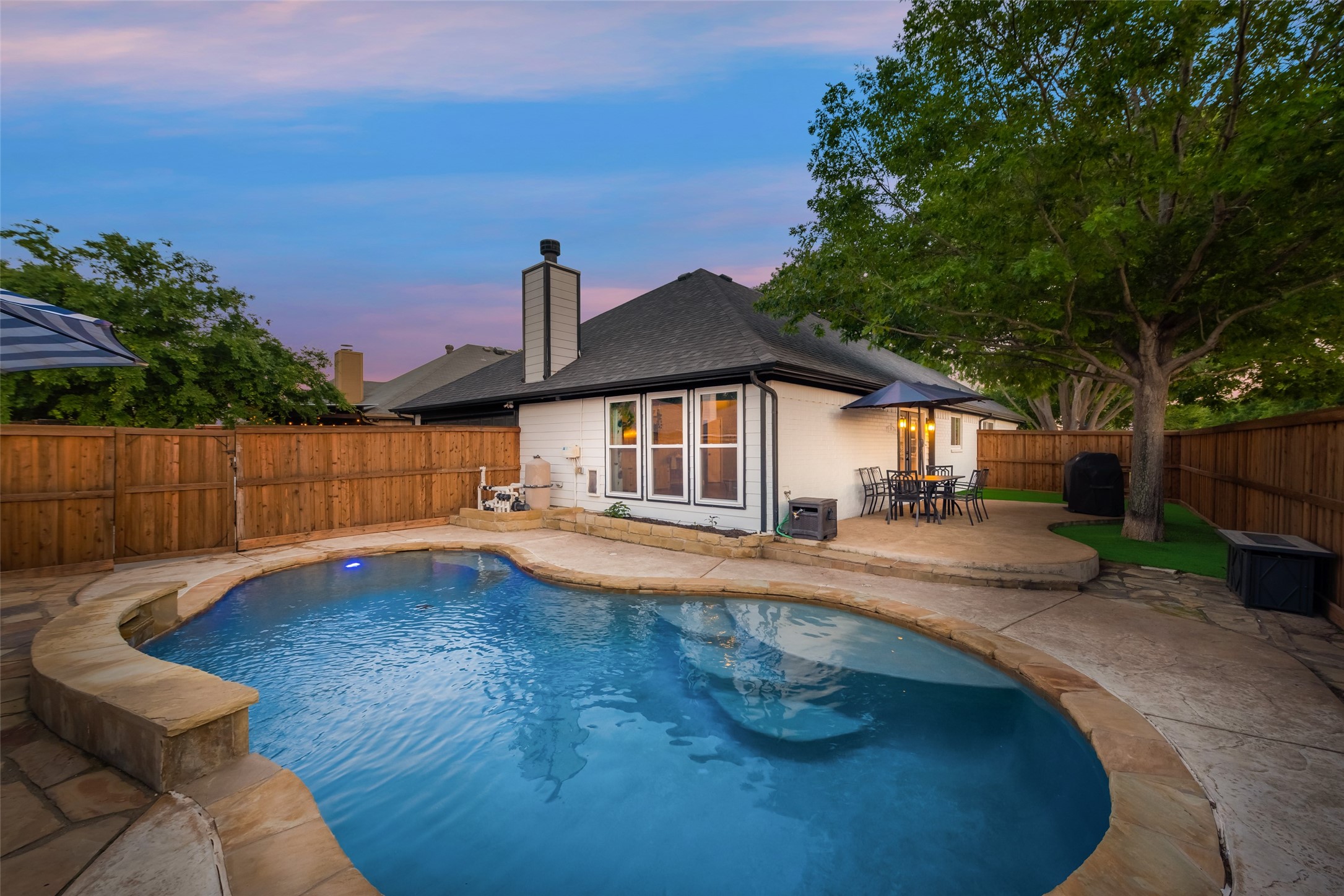 5500 Buckskin Drive