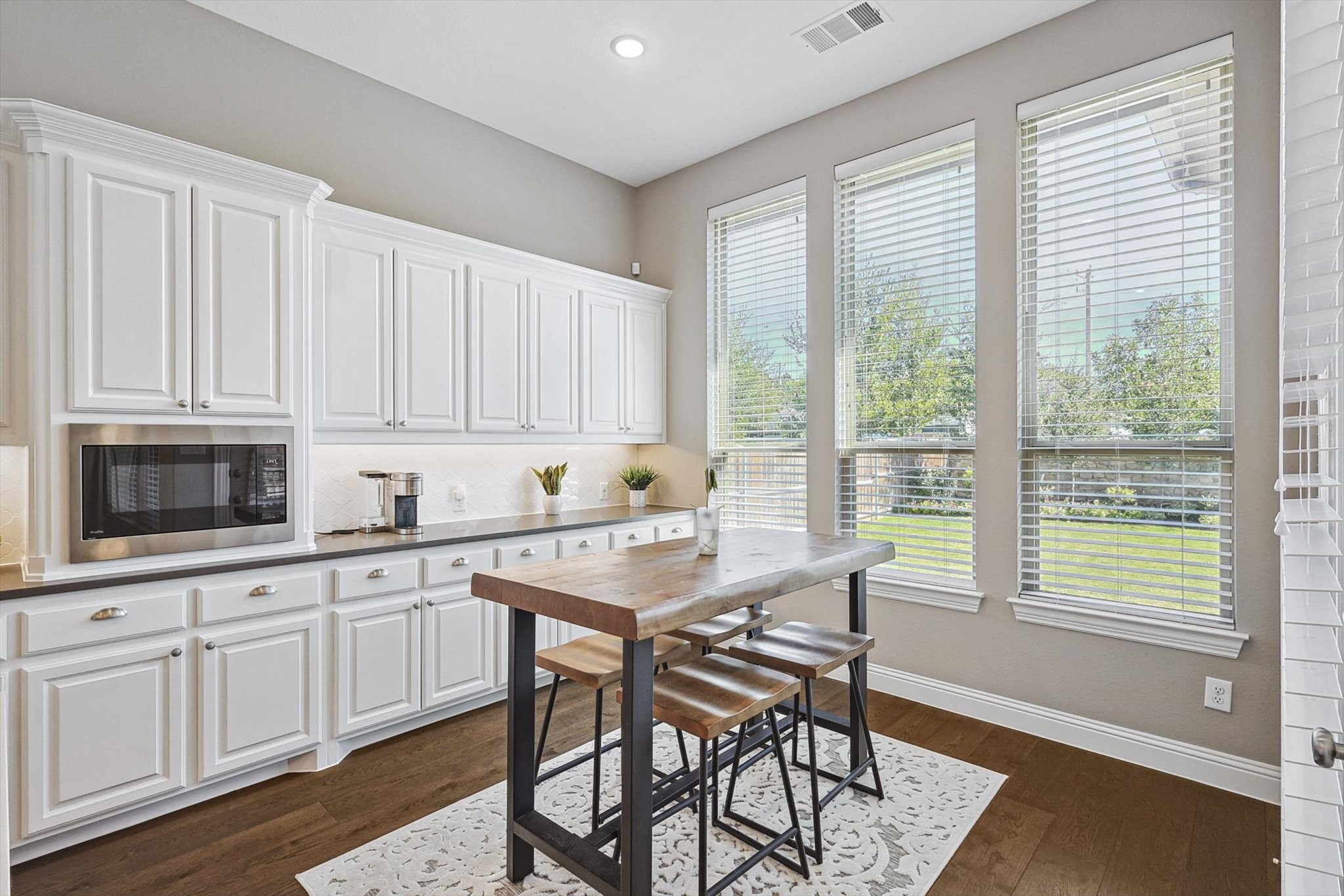 6636 Roughleaf Ridge Road