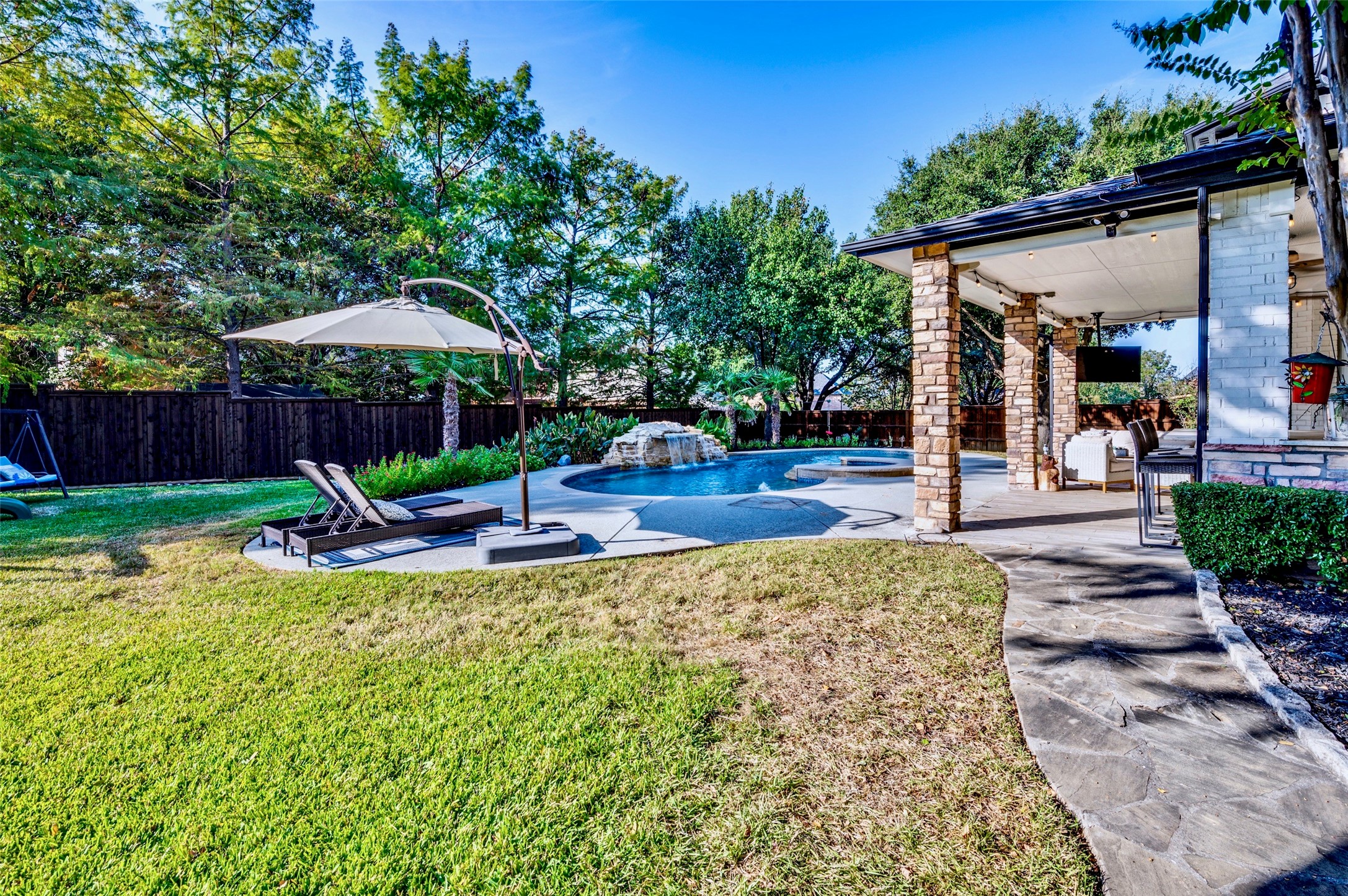 1219 Westmont Drive