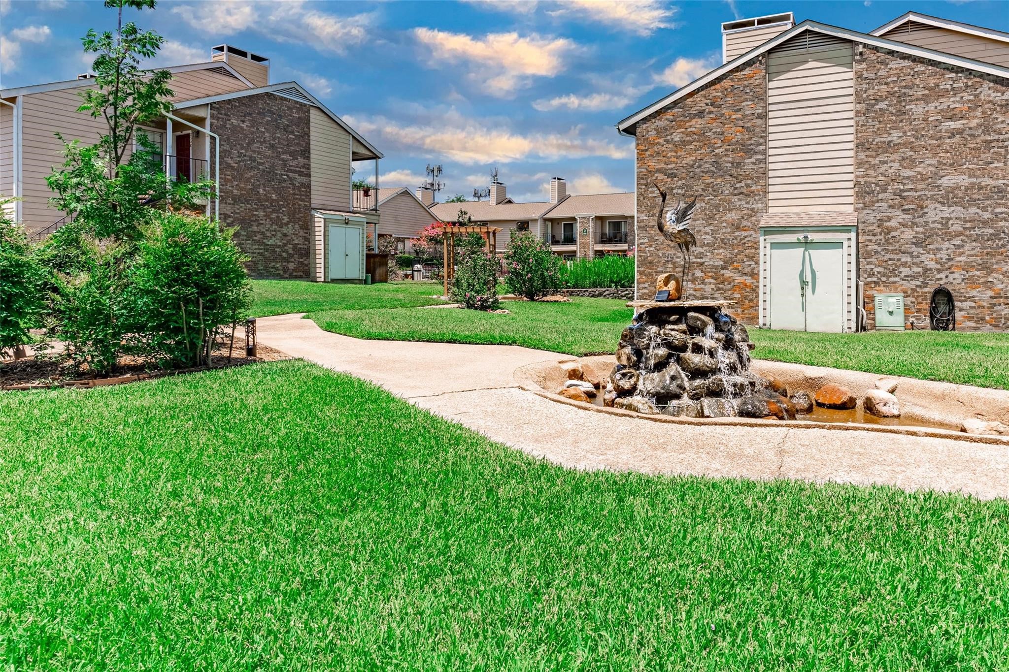 4748 Old Bent Tree Lane 908