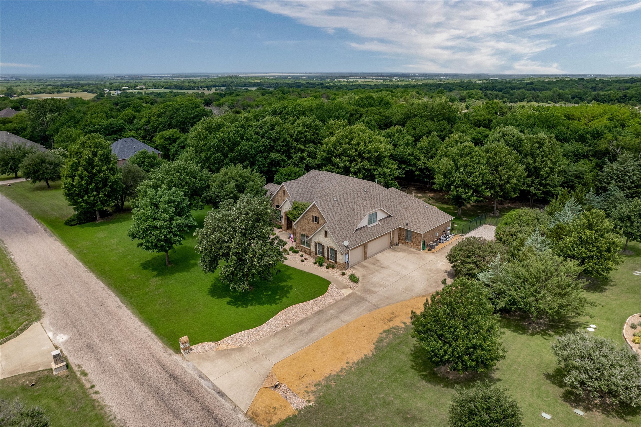 136 Whispering Winds Drive