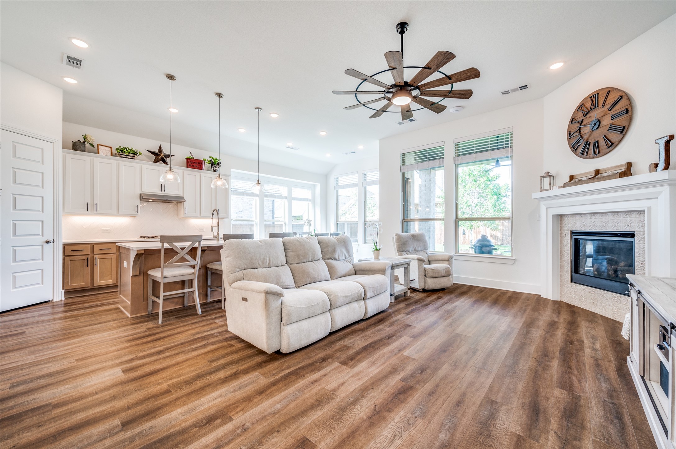 4101 Silver Spur Court