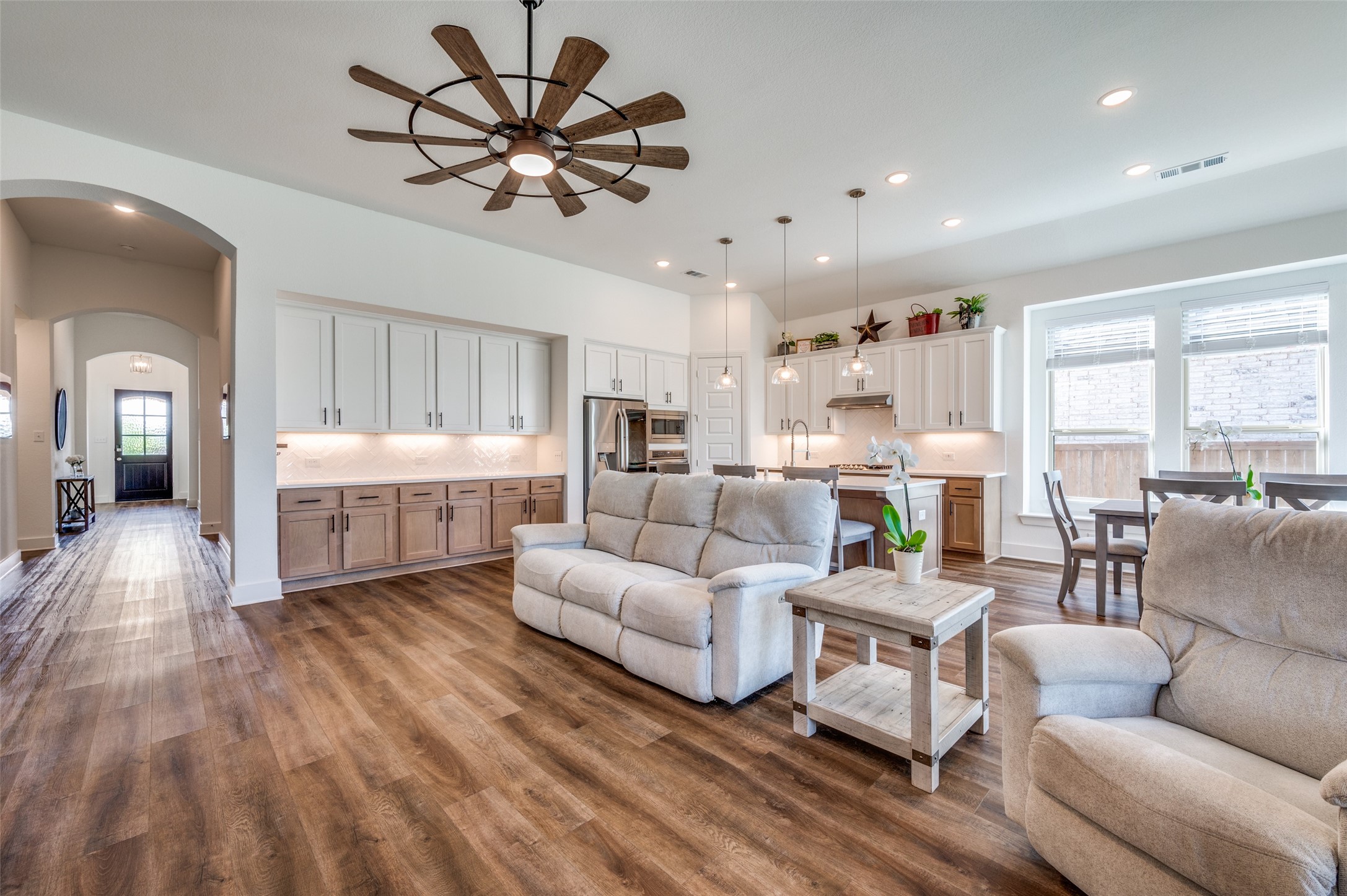 4101 Silver Spur Court