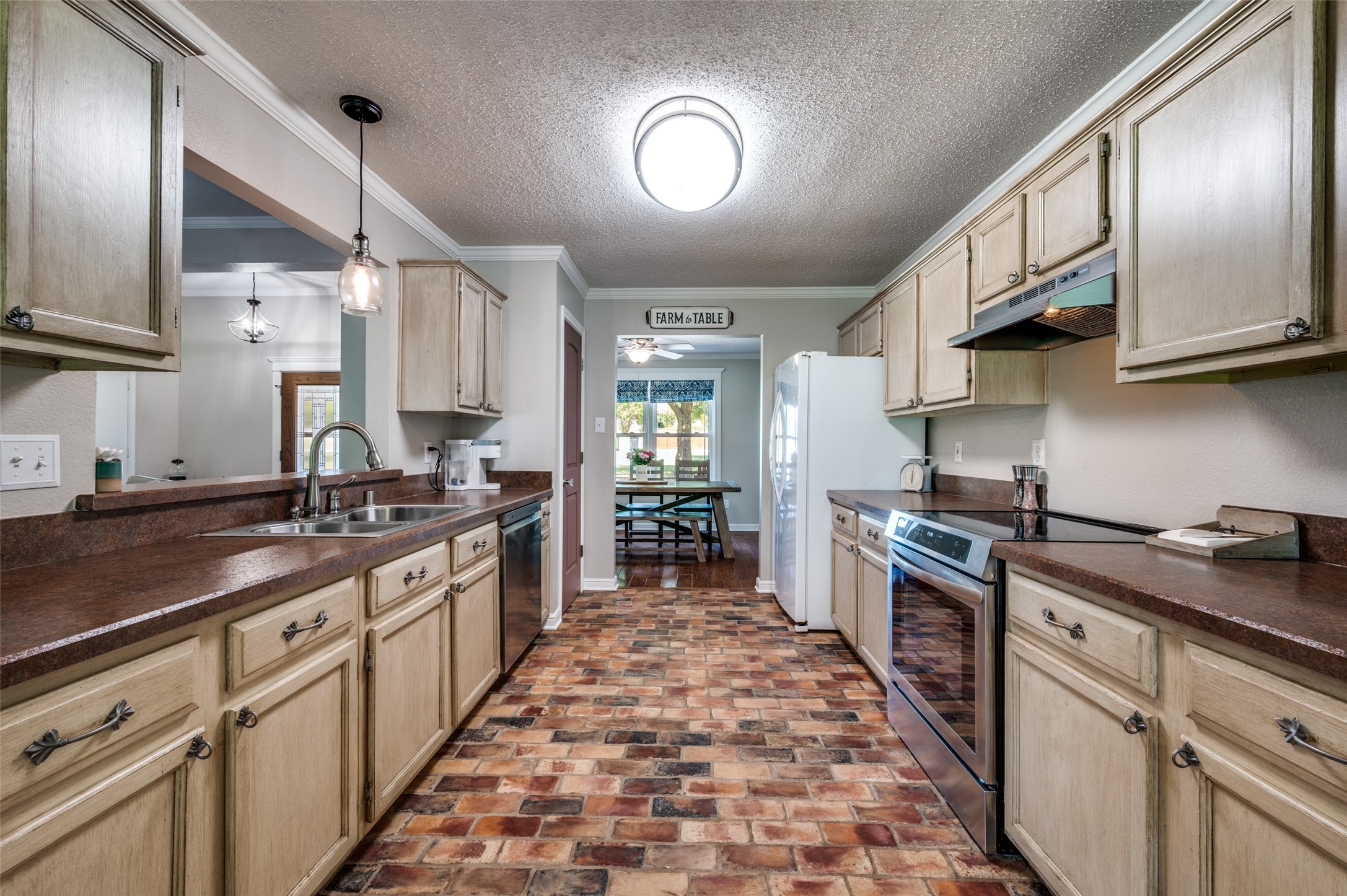 2310 Plymouth Colony Drive