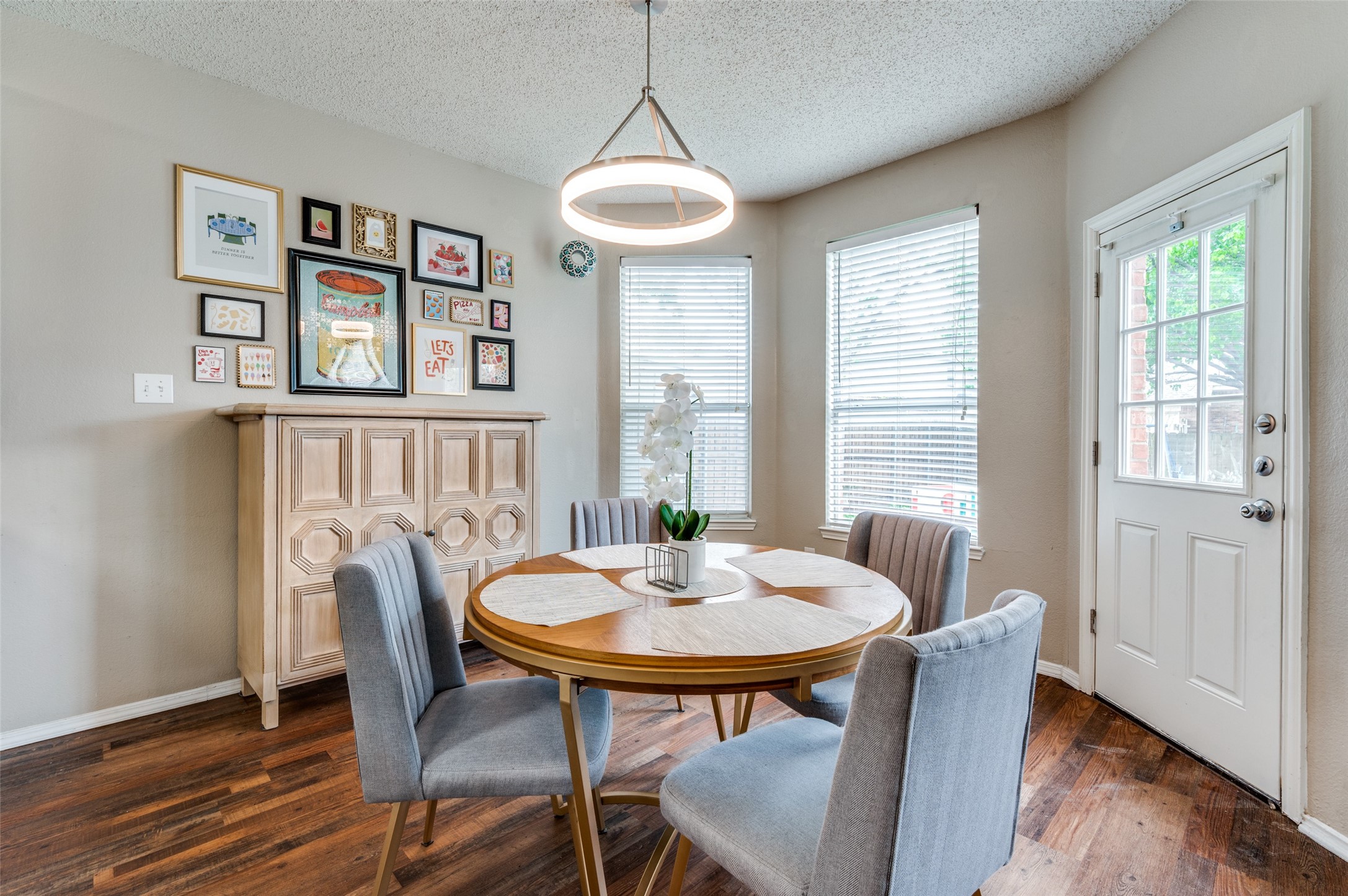 9513 Thorncliff Drive