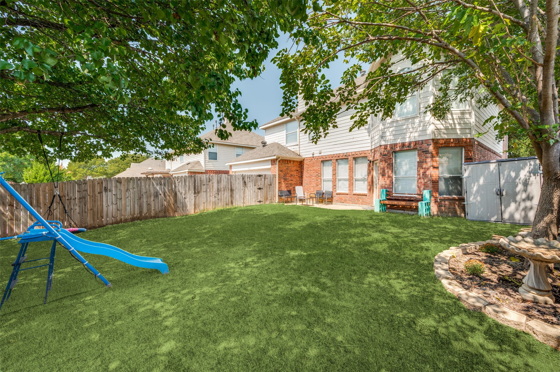 9513 Thorncliff Drive