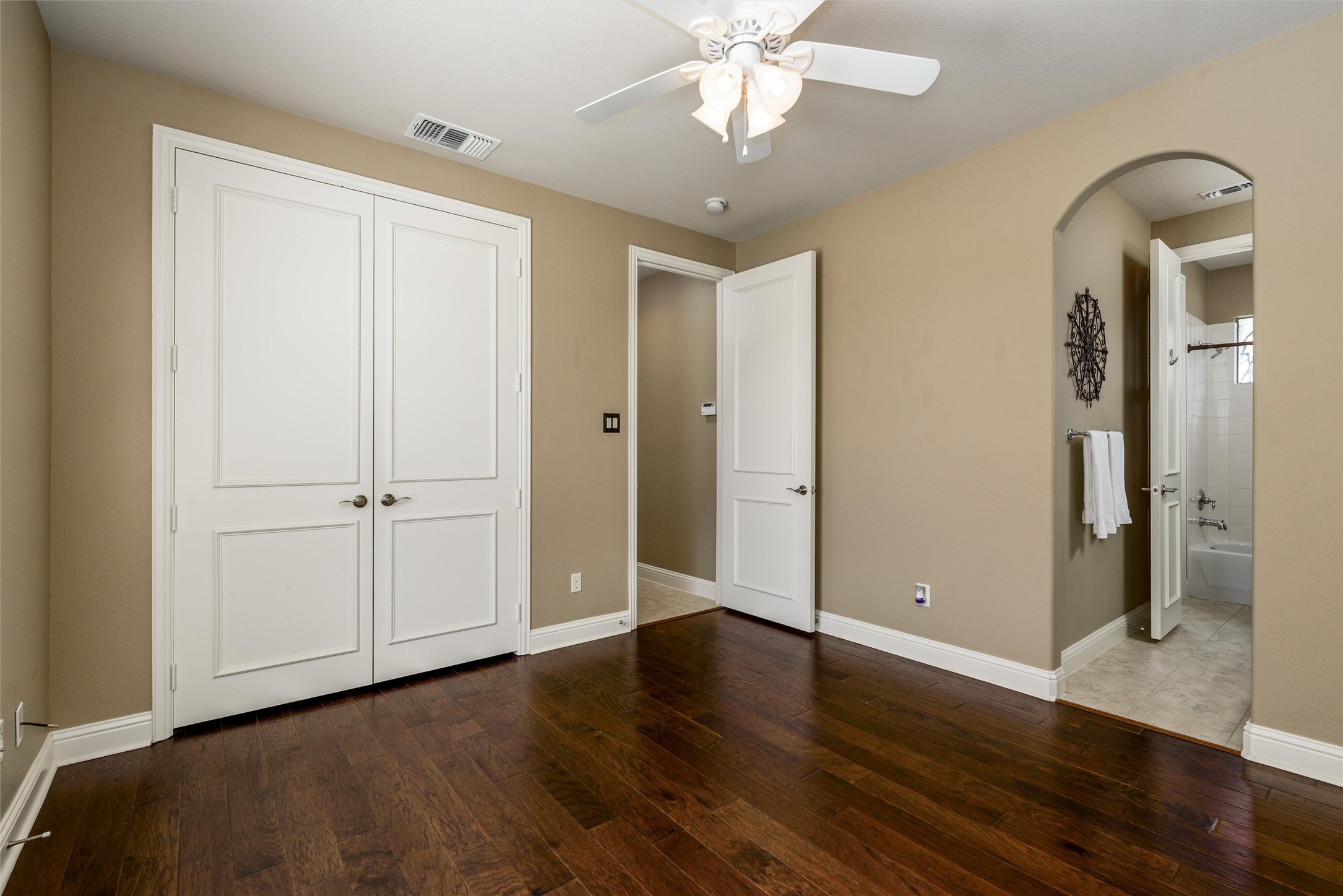 136 Whispering Winds Drive