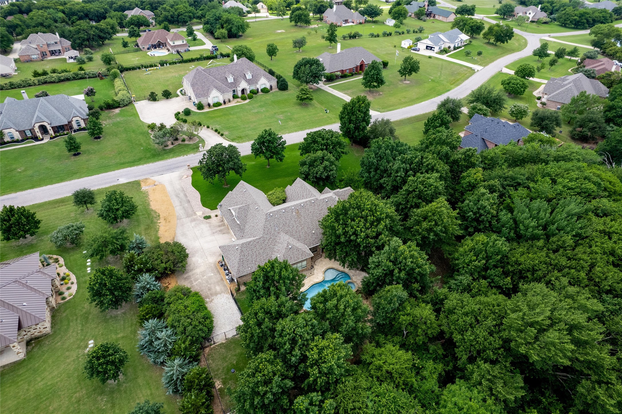 136 Whispering Winds Drive