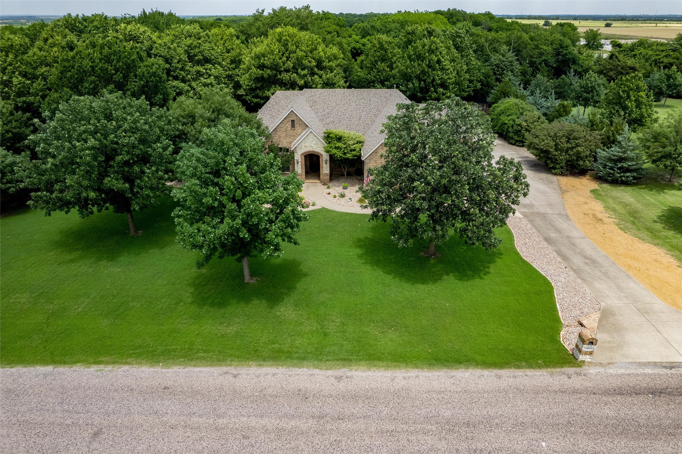 136 Whispering Winds Drive