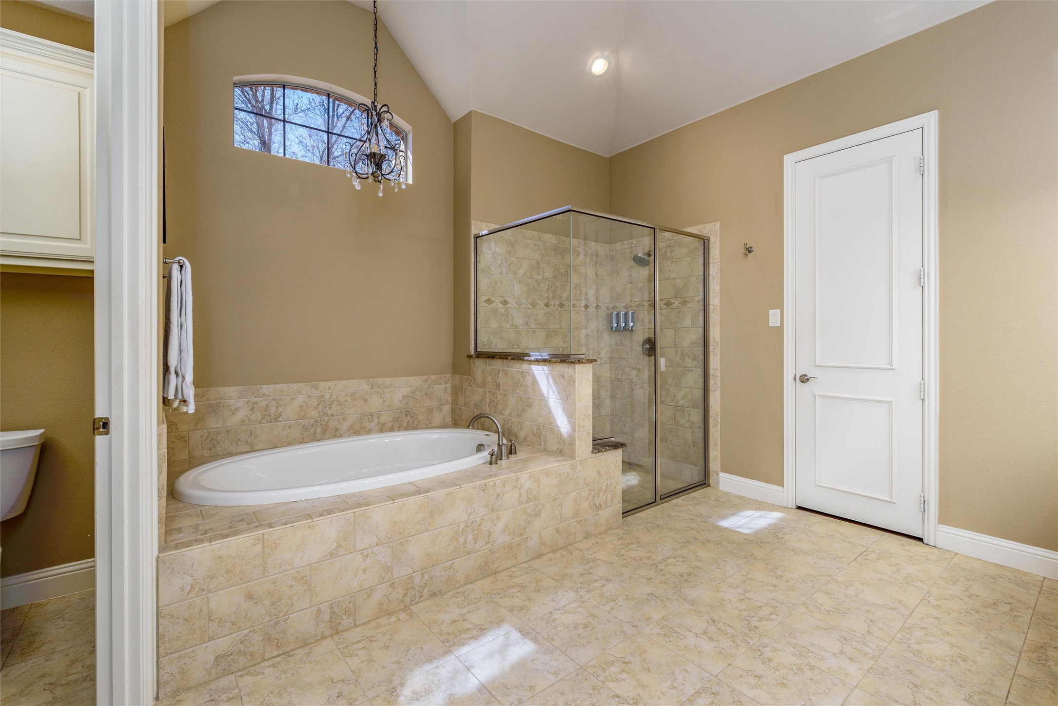 136 Whispering Winds Drive