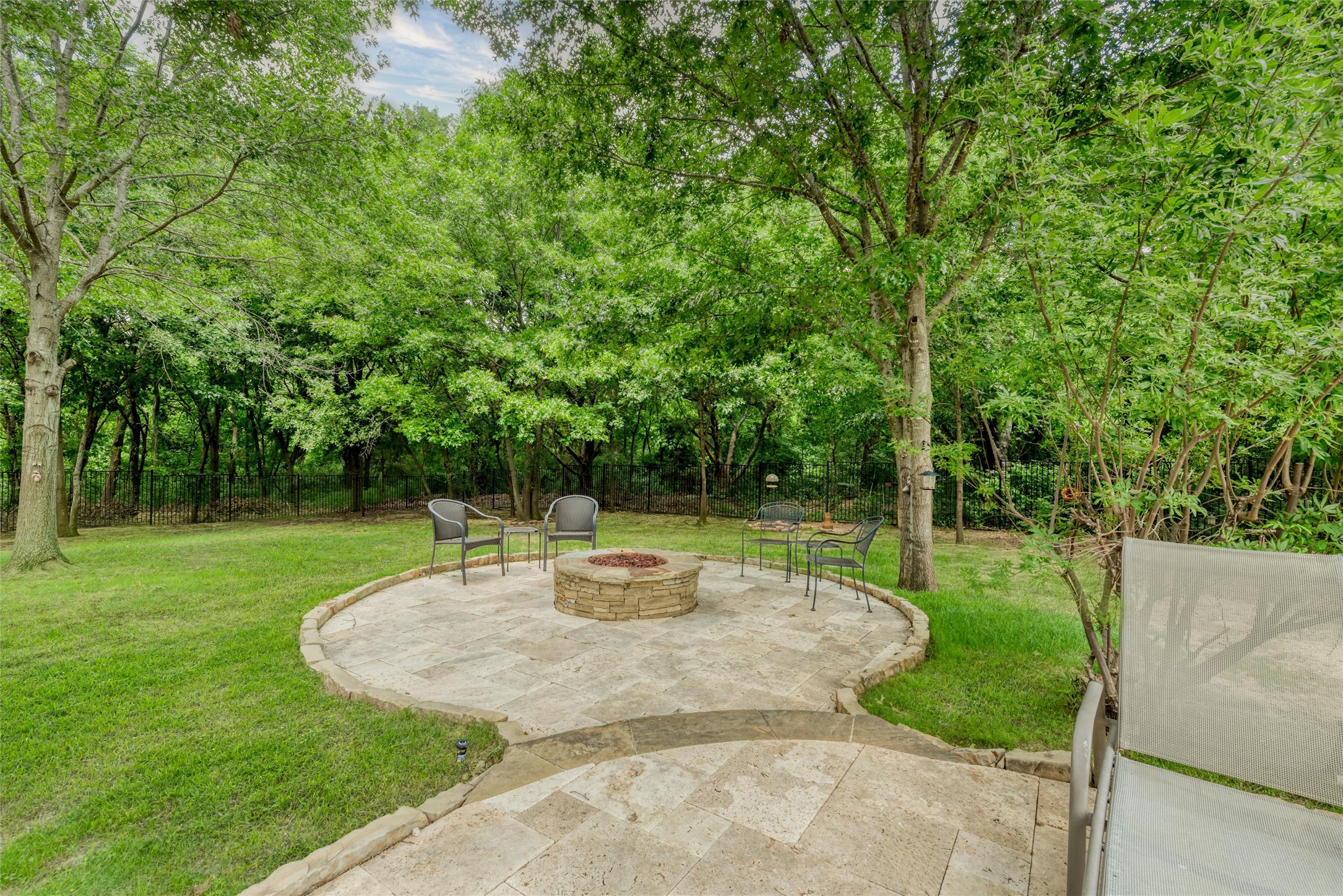 136 Whispering Winds Drive