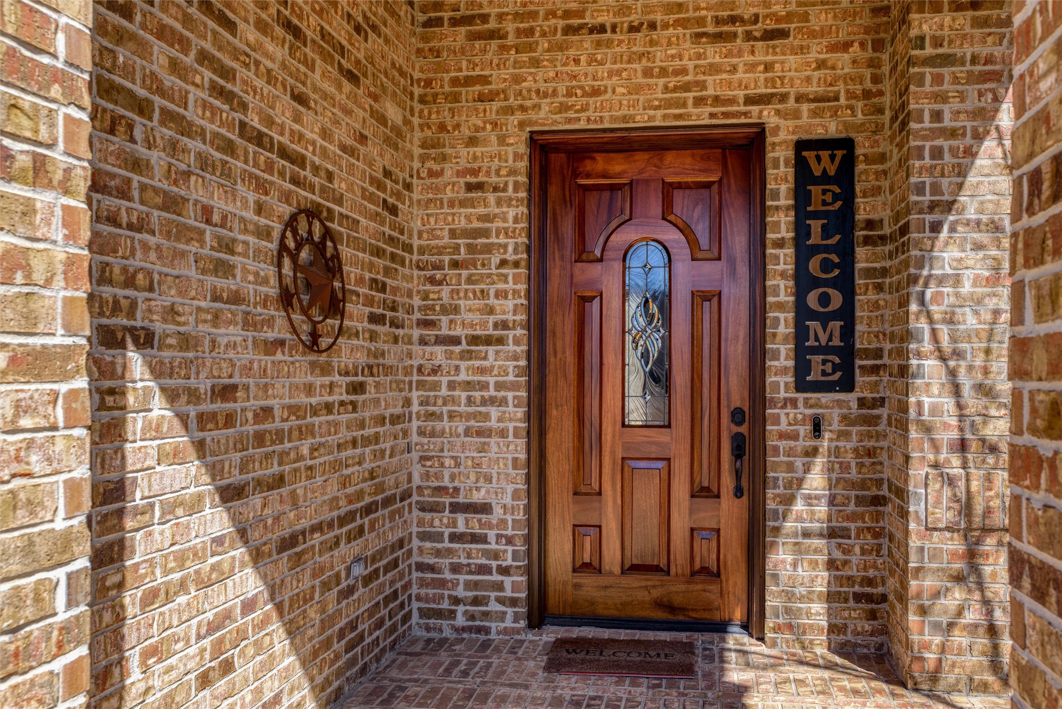 136 Whispering Winds Drive