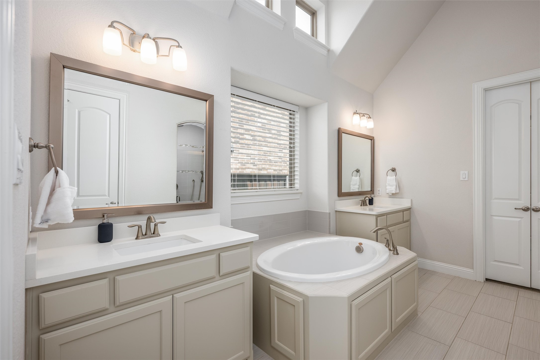 1863 Peppervine Road