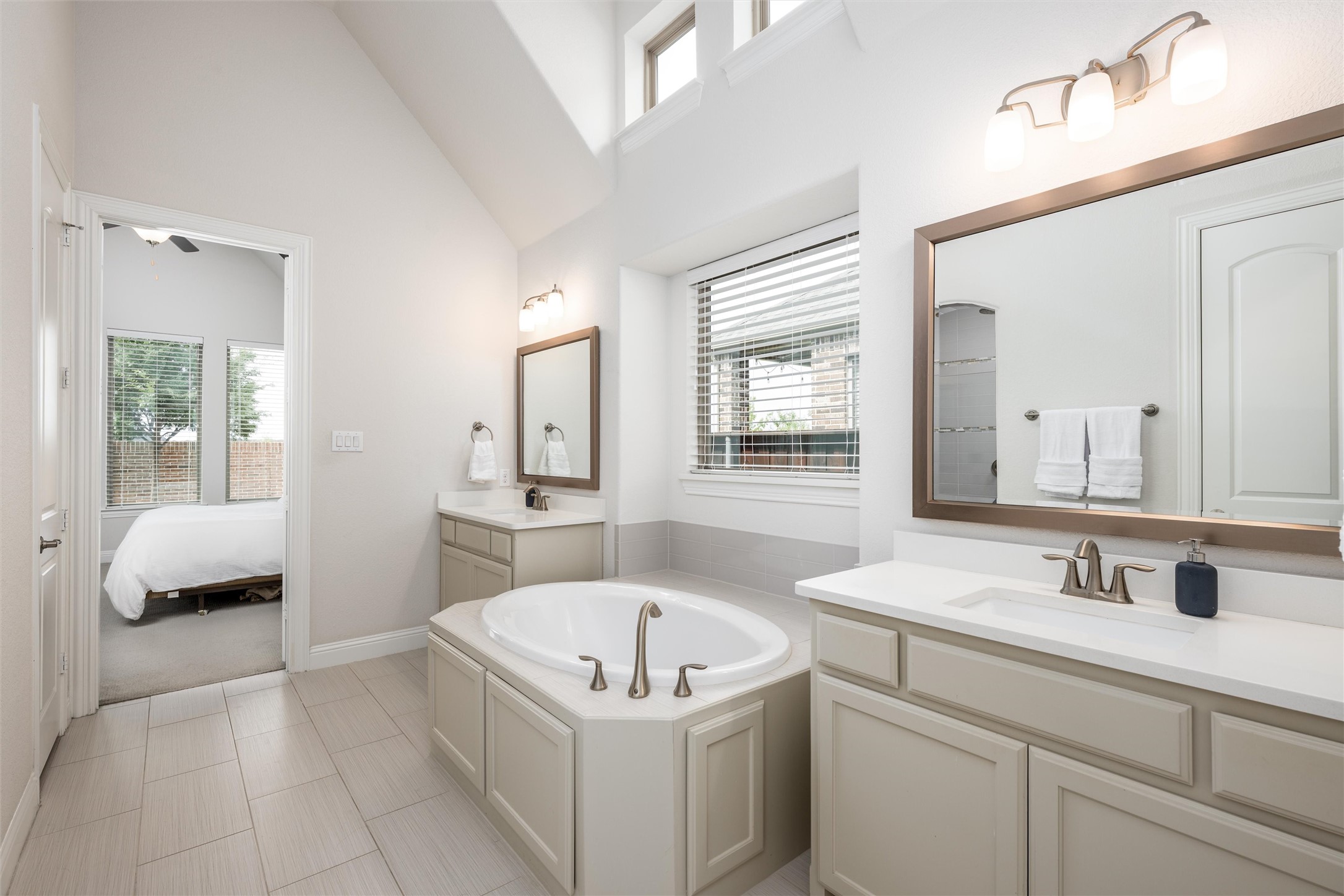 1863 Peppervine Road