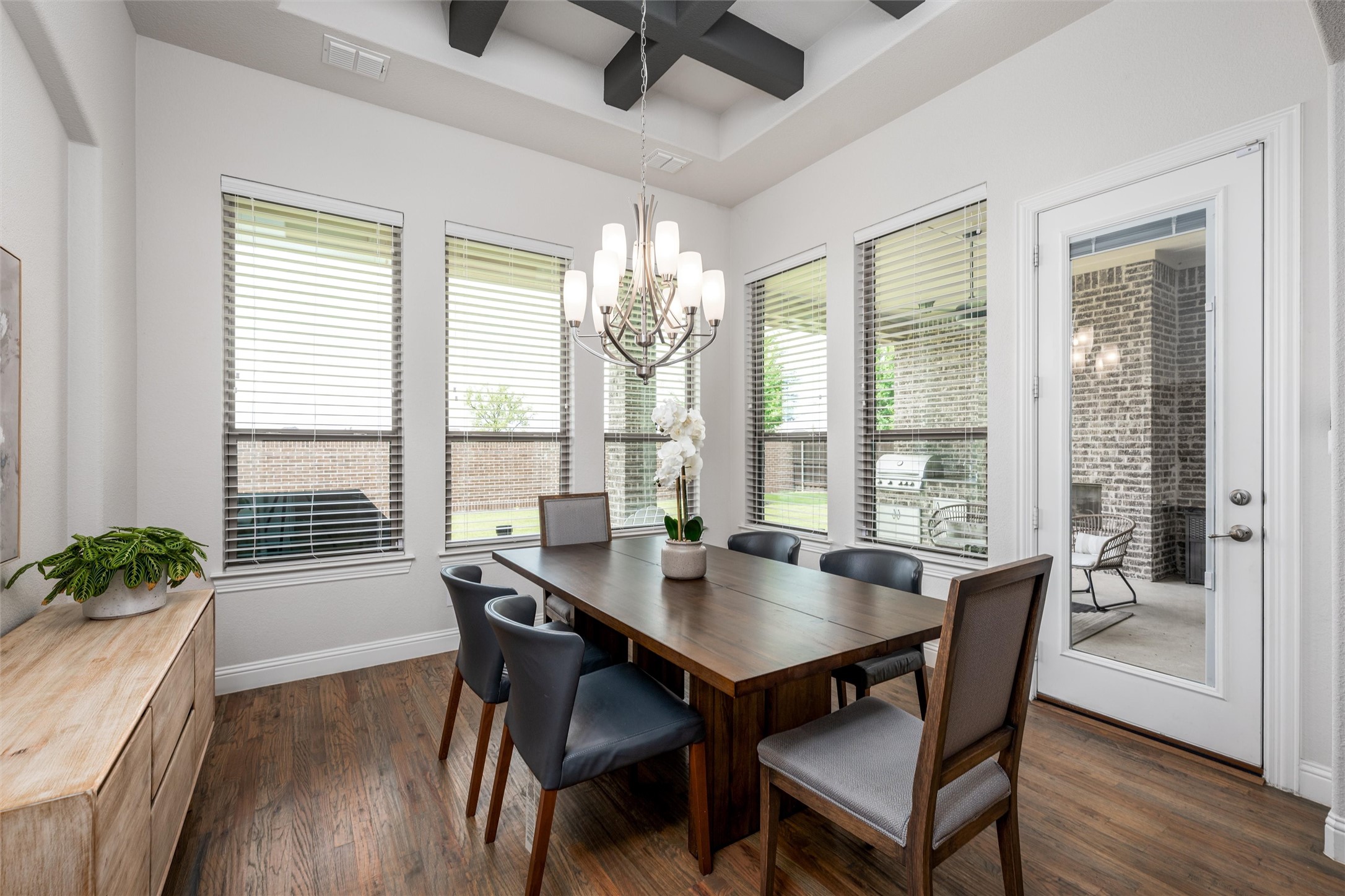 1863 Peppervine Road