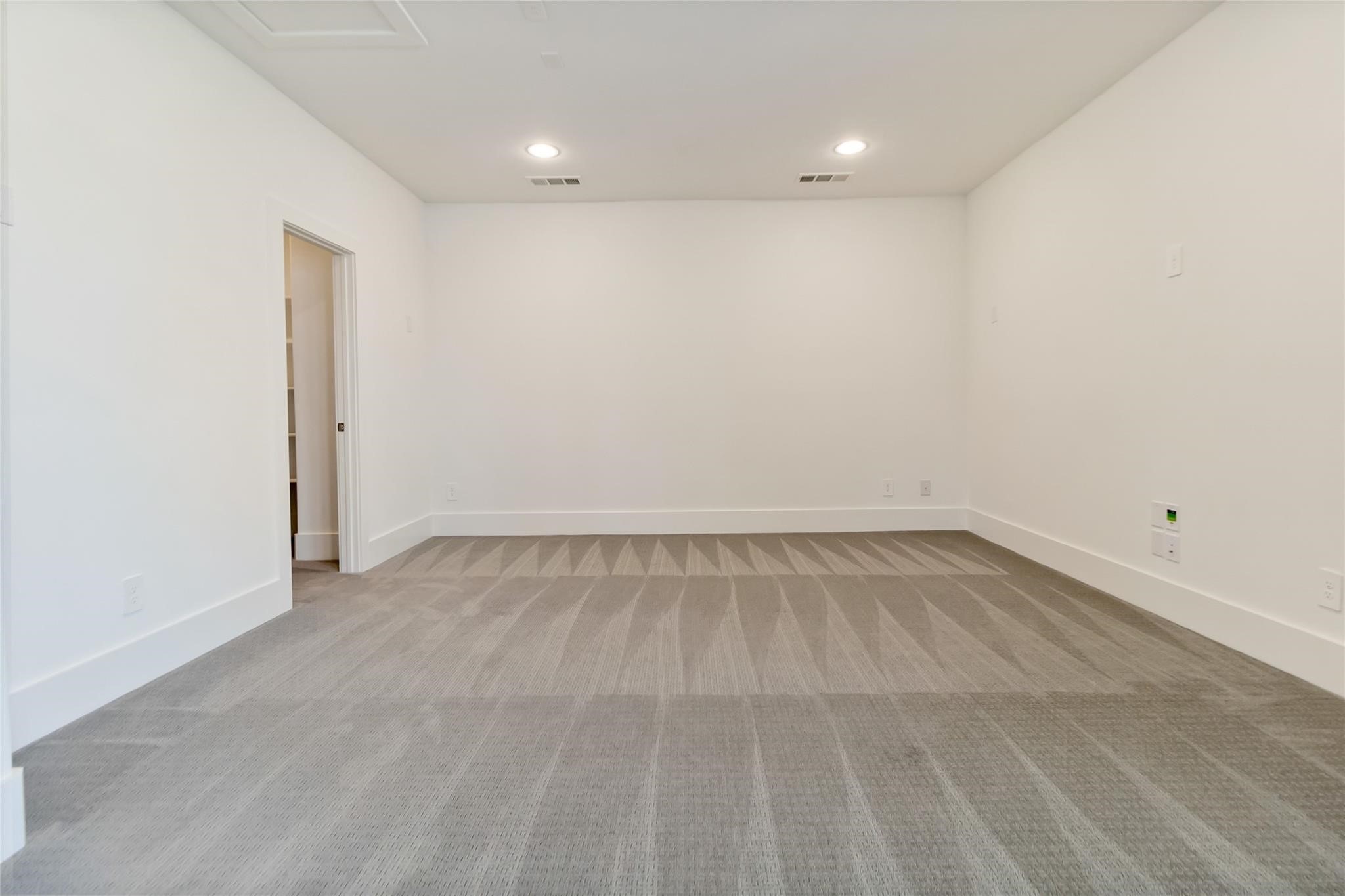 7844 Secluded Avenue