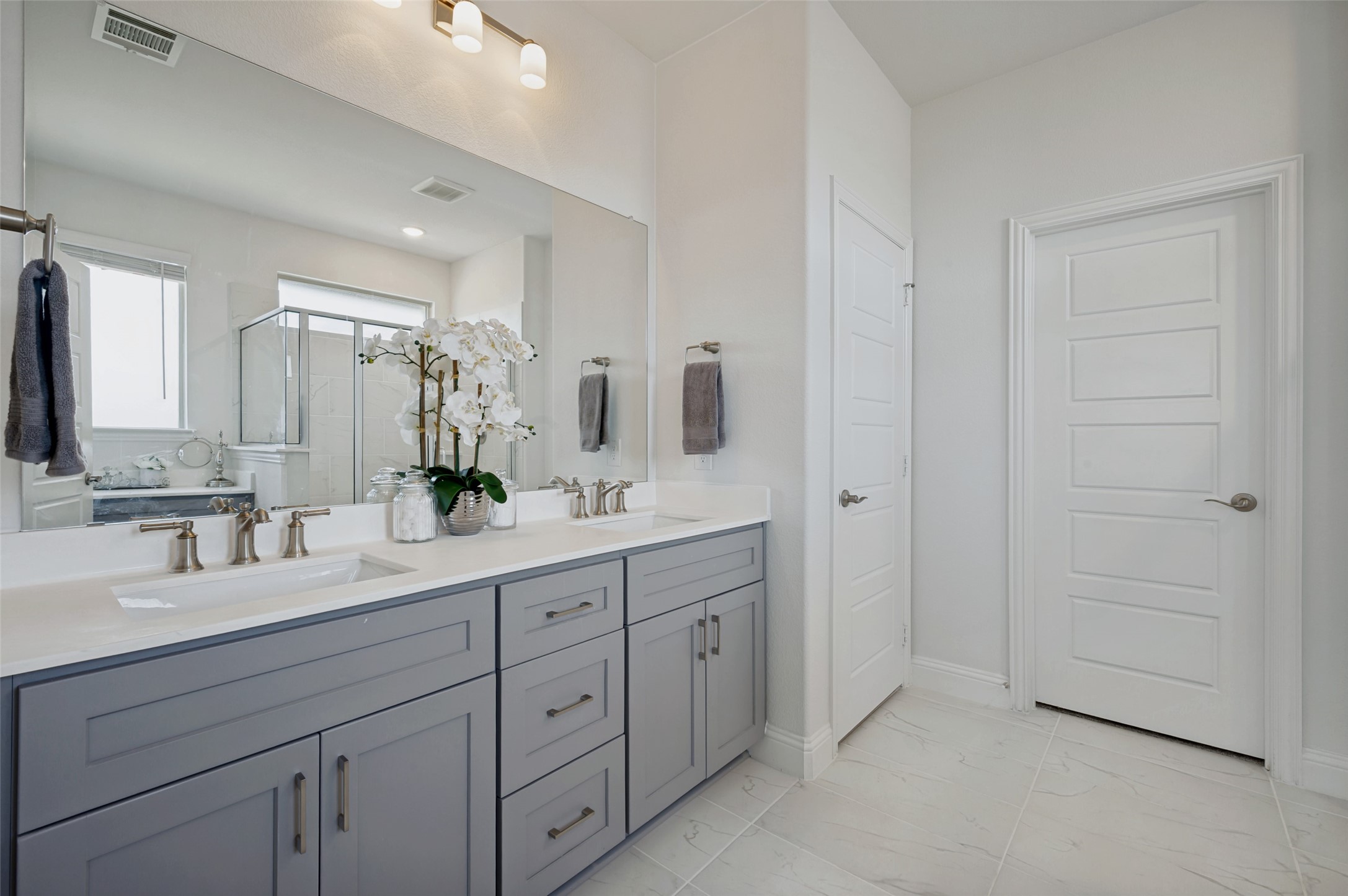 3900 Starlight Creek Drive