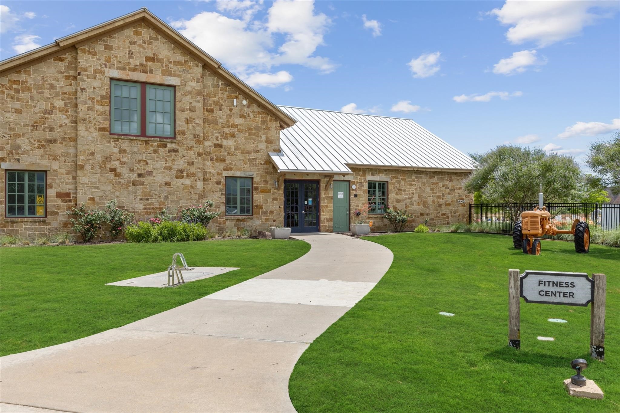 3900 Starlight Creek Drive