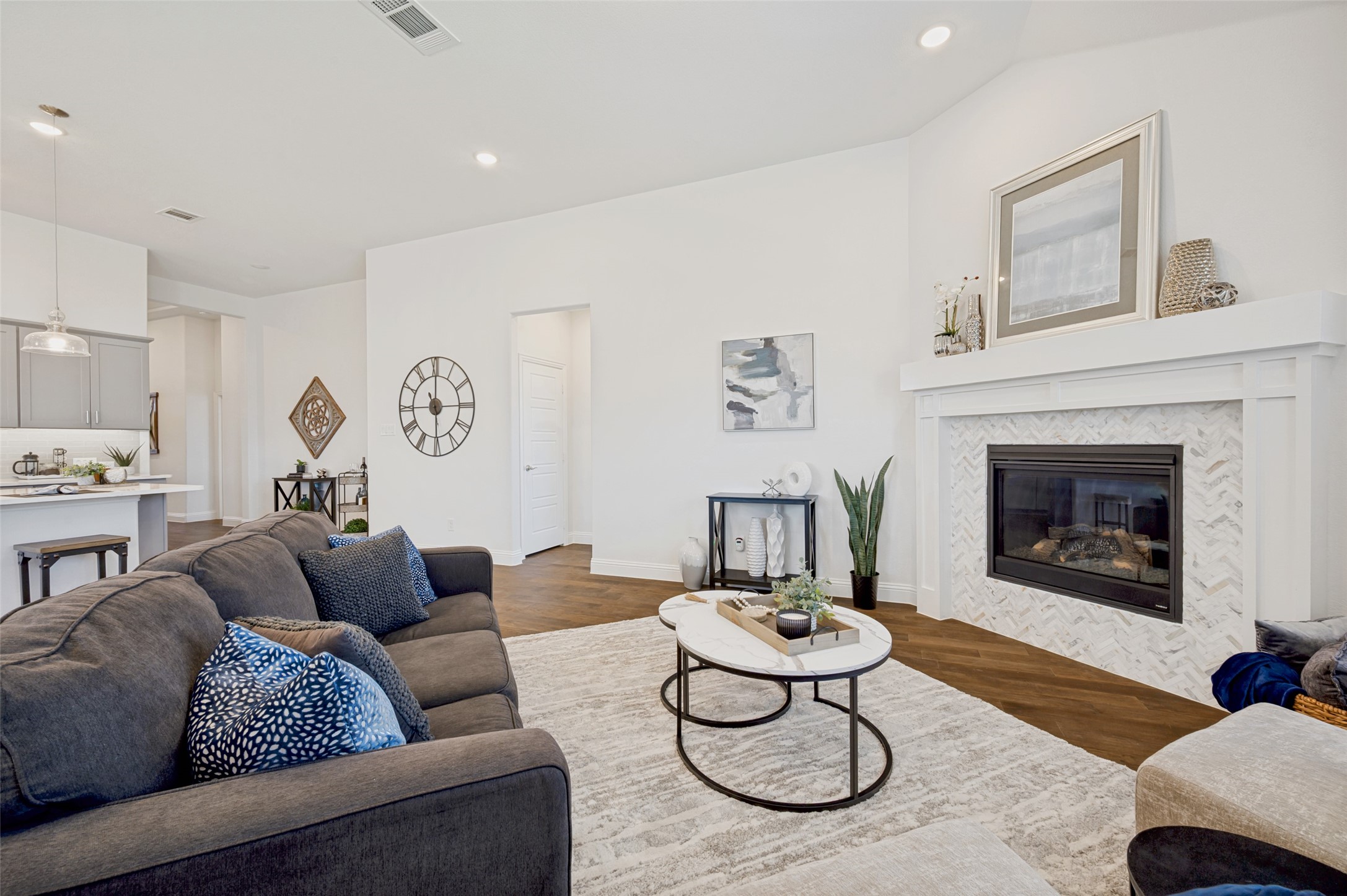 3900 Starlight Creek Drive