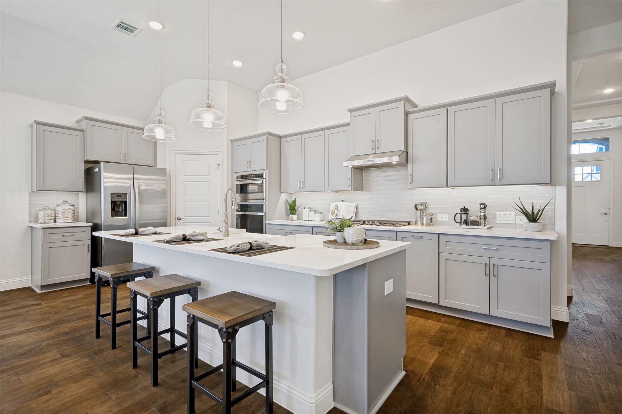 3900 Starlight Creek Drive