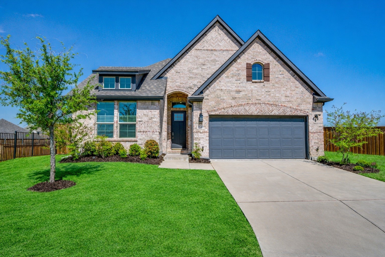 3900 Starlight Creek Drive