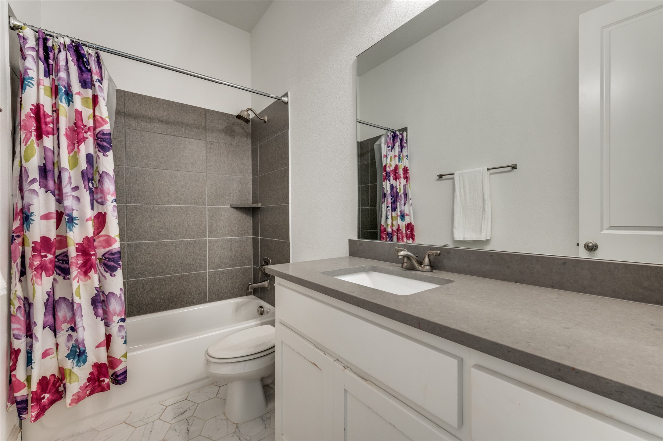 6263 Stockwell Drive