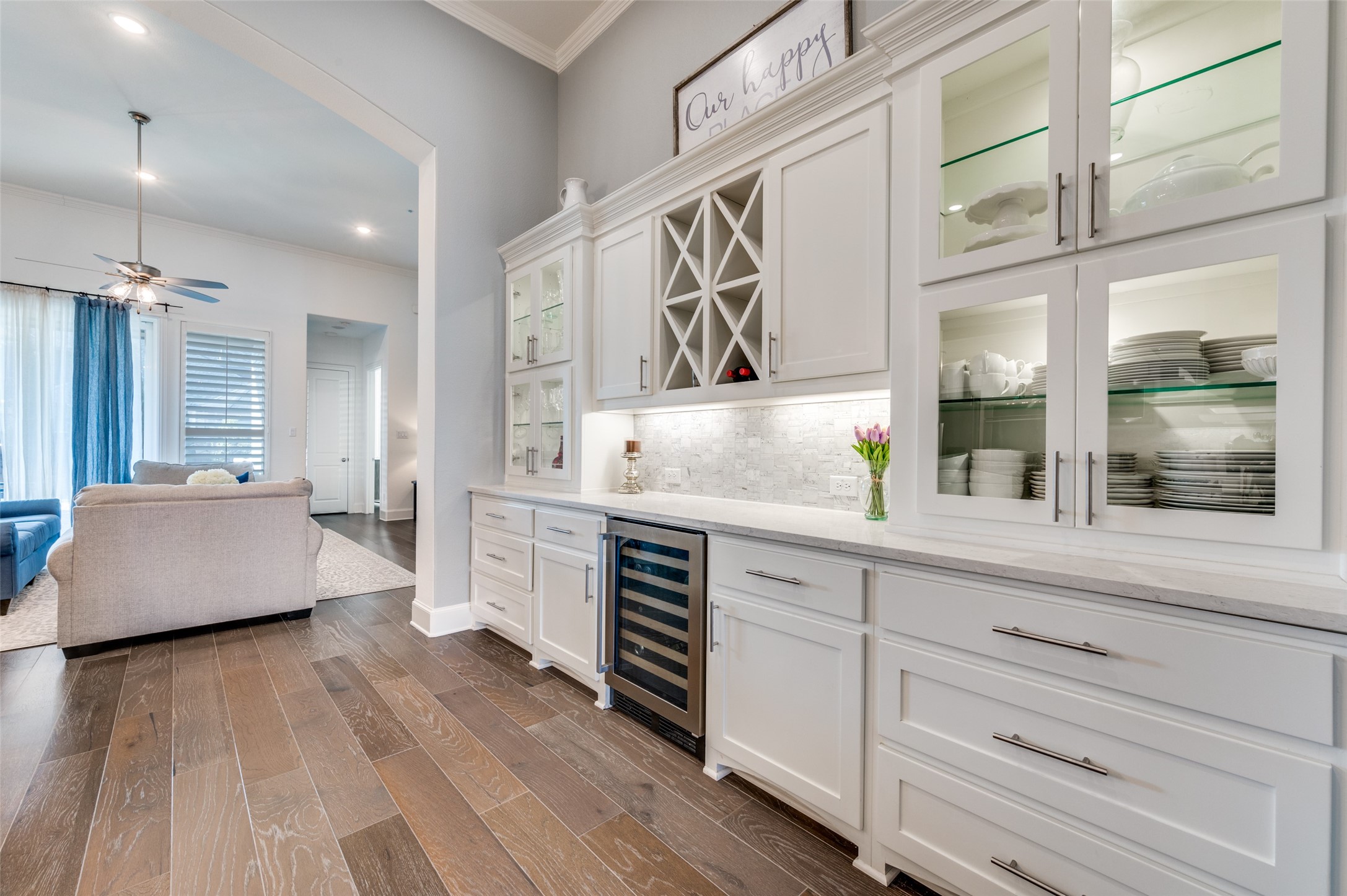 6263 Stockwell Drive