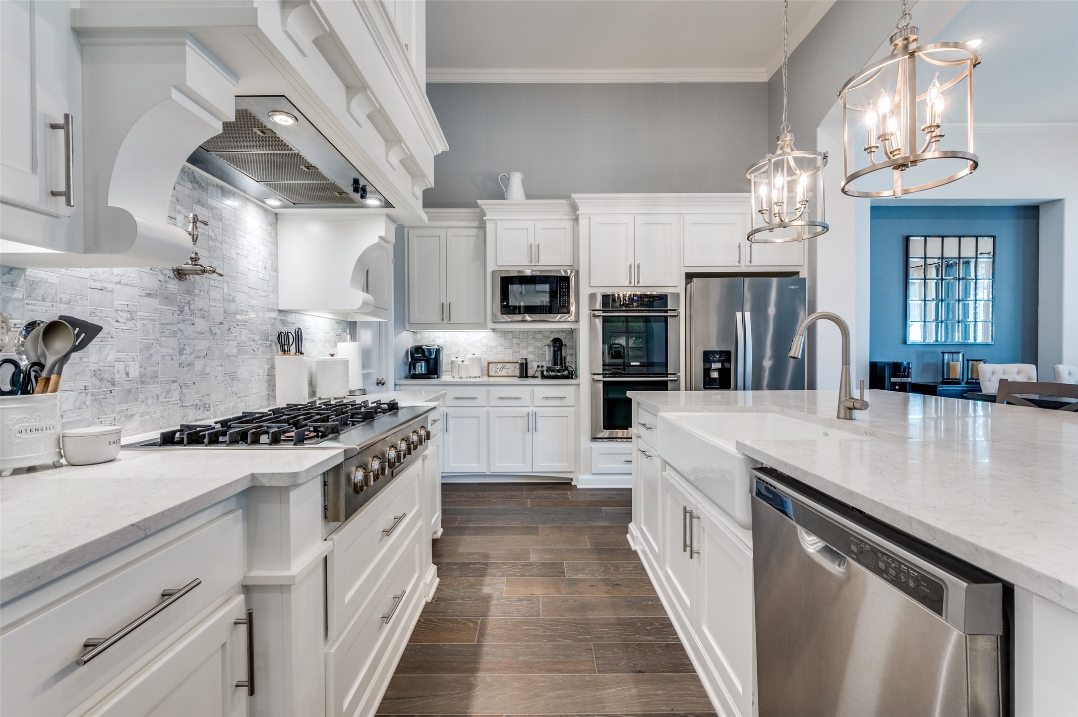 6263 Stockwell Drive