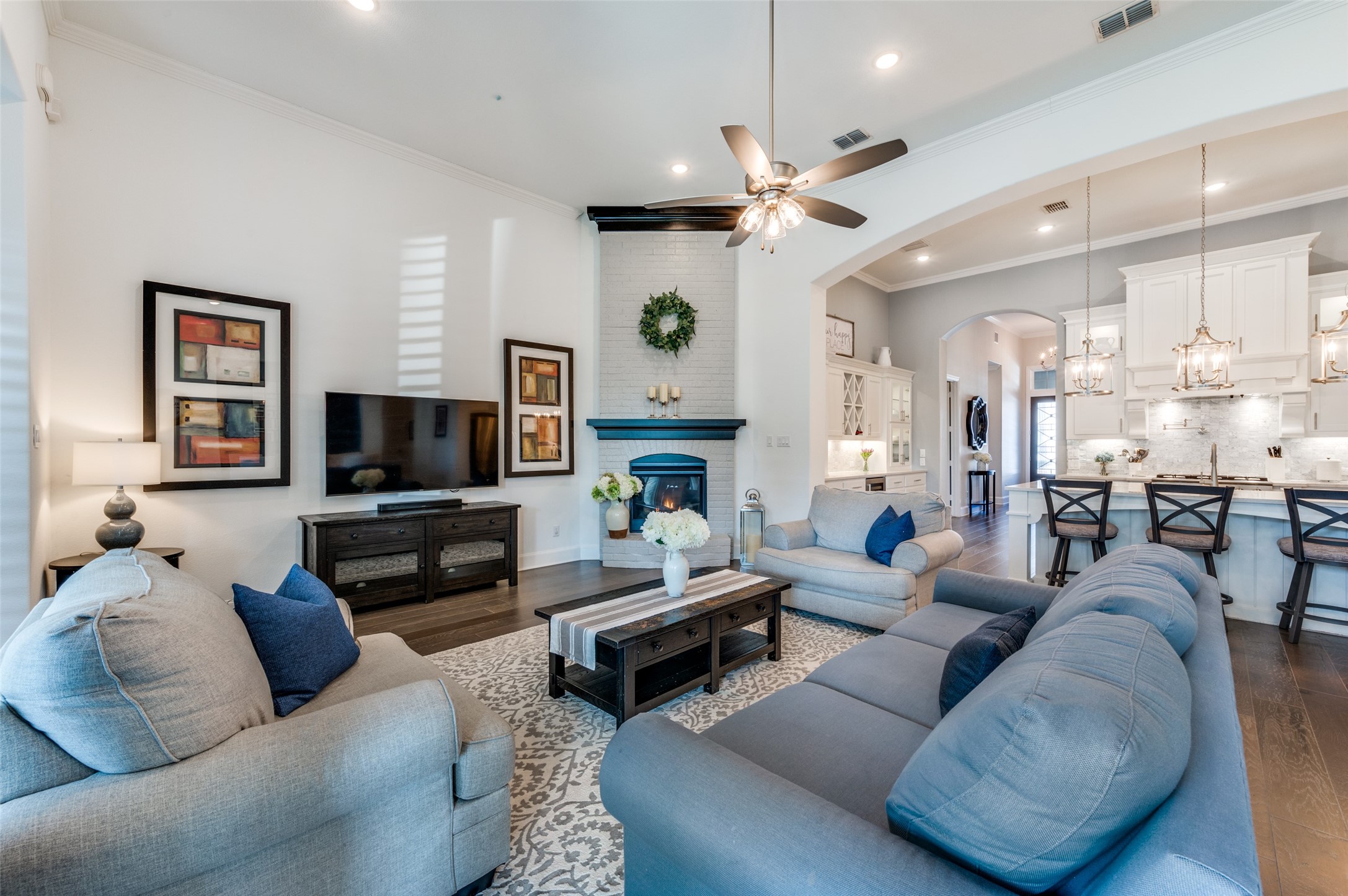 6263 Stockwell Drive